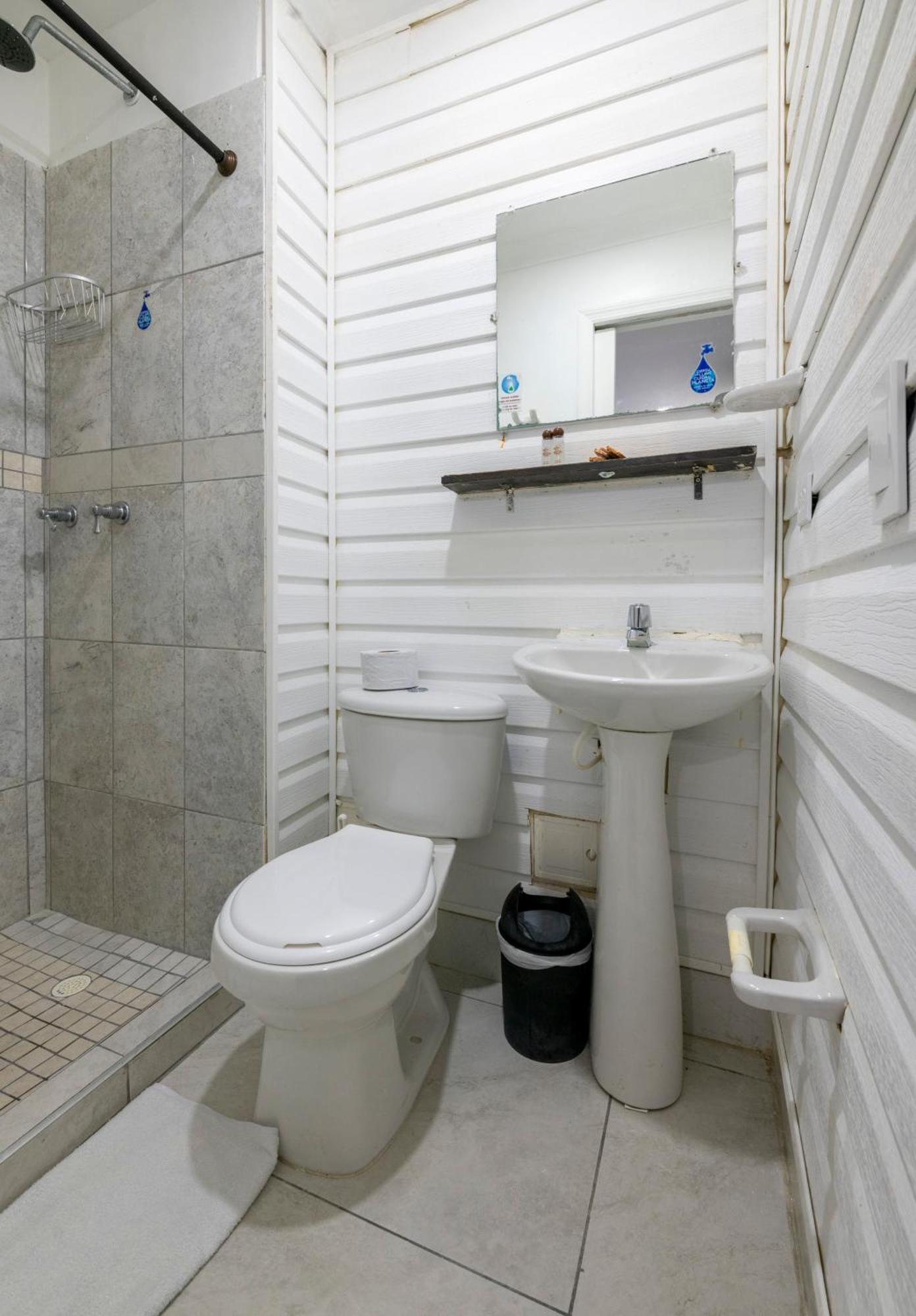 Economy Single Room