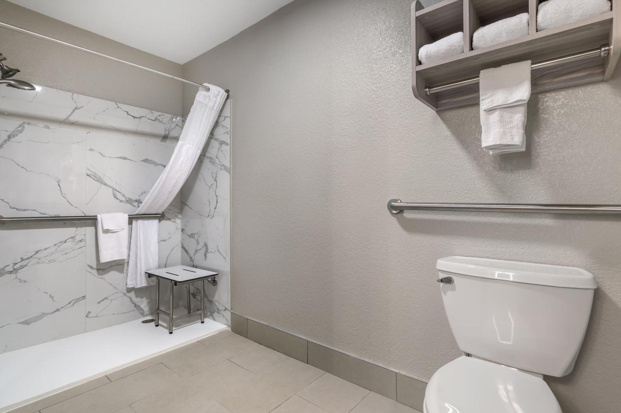 Queen Room Walk Shower Disability Access or Non-Smoking