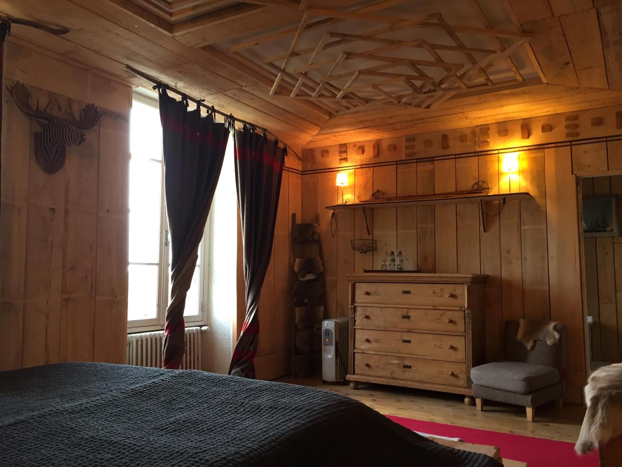 Double Room,1652794657:JPEG