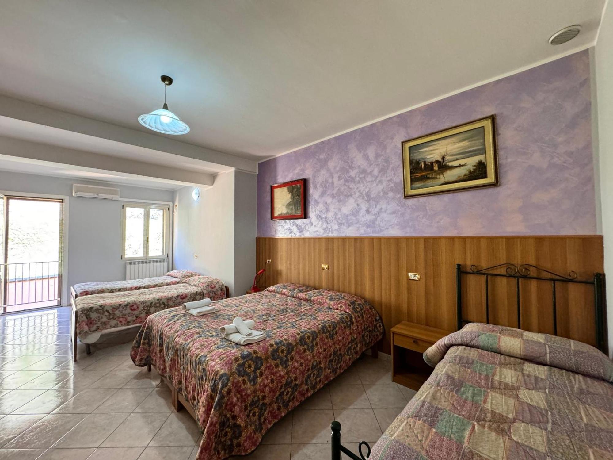 Quadruple Room Mountain View
