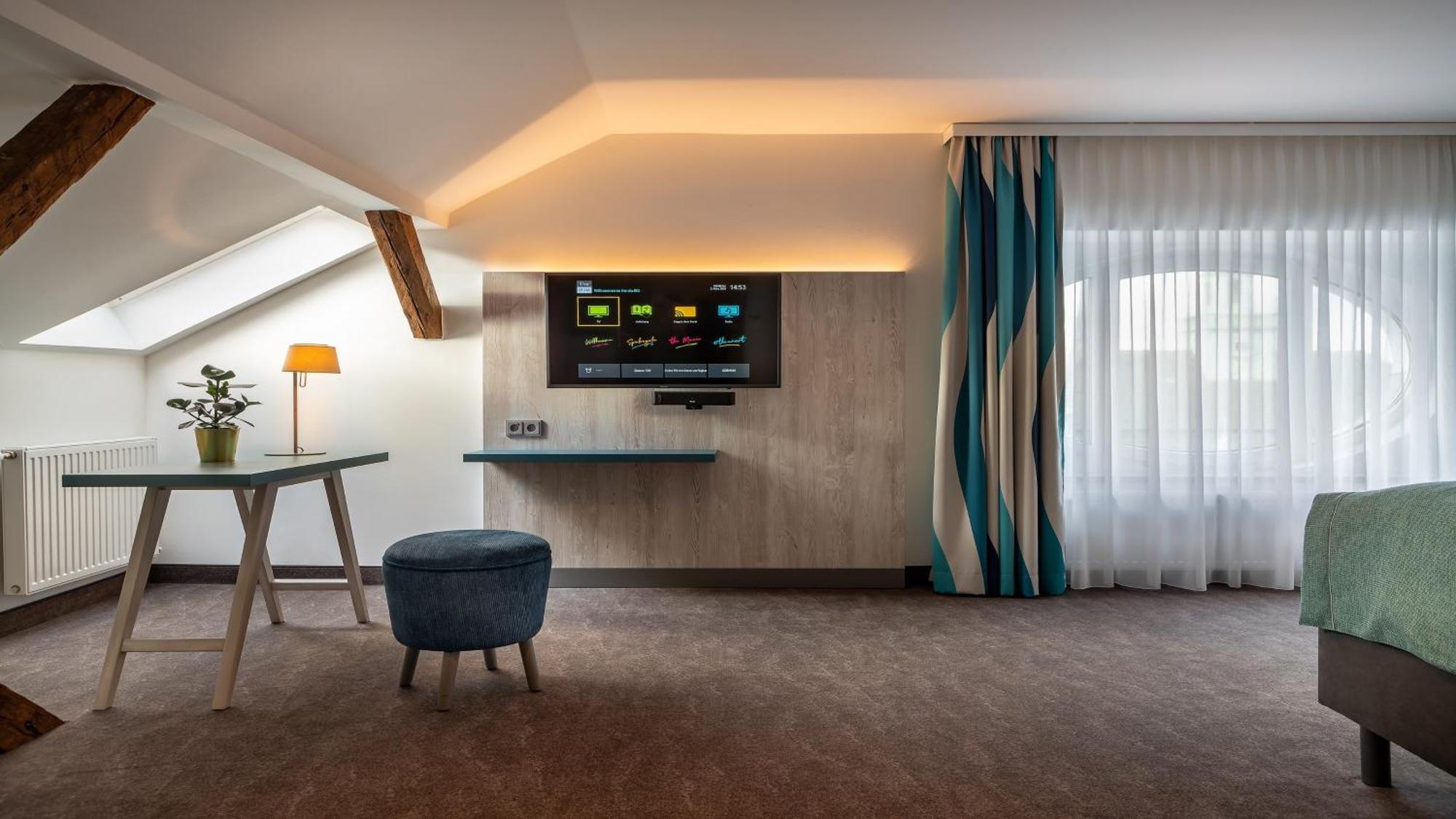 Premium Queen Room