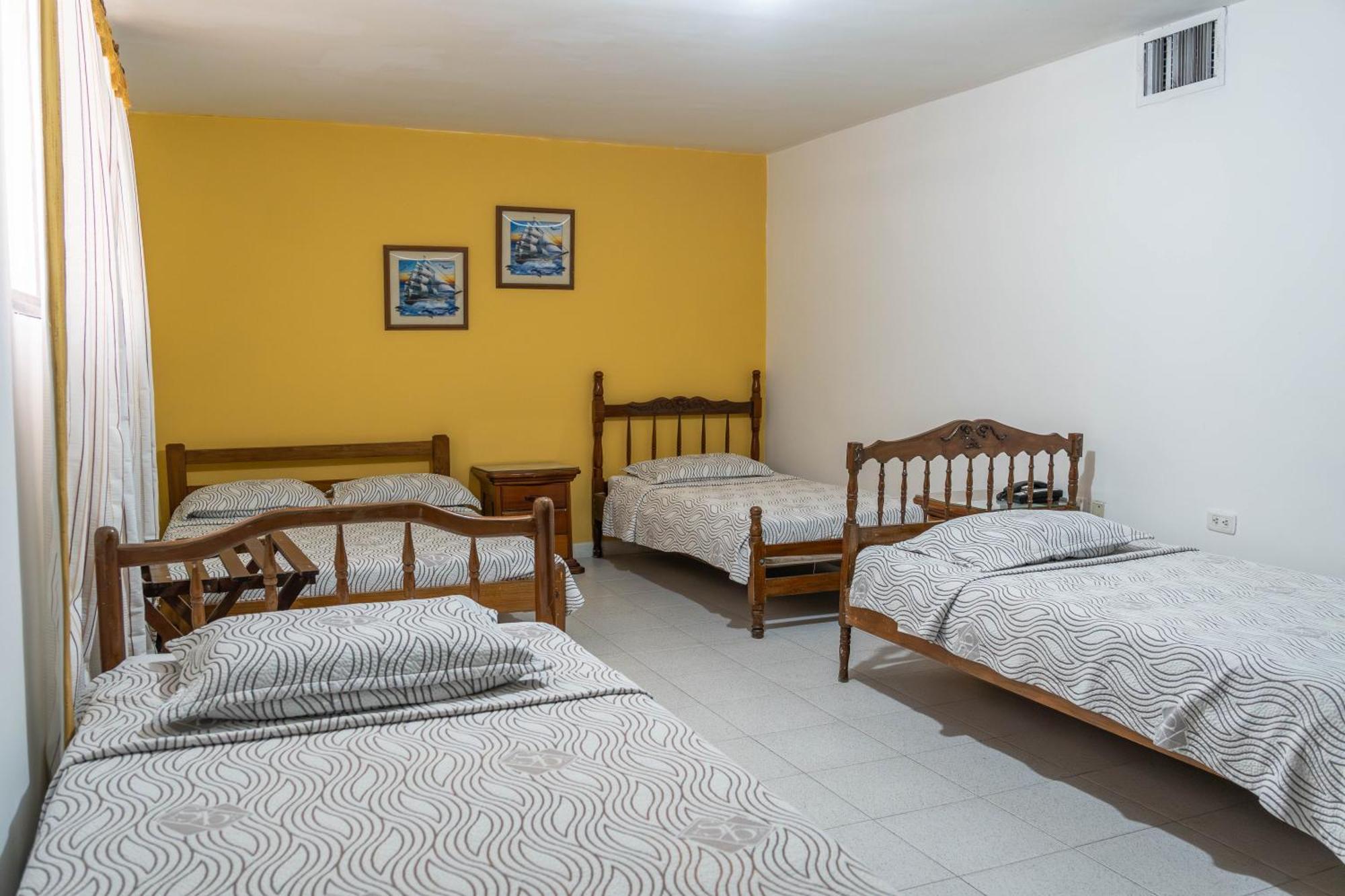 Family Room,1655275625:JPEG
