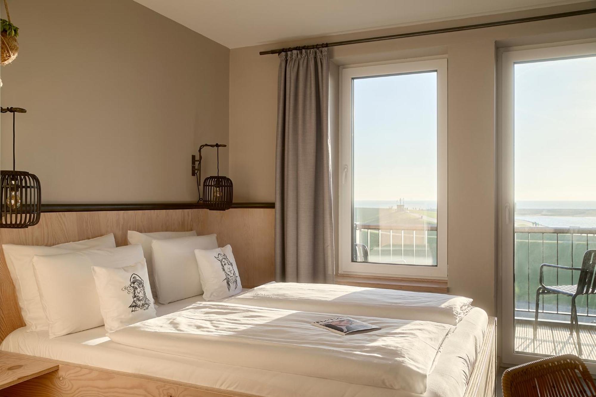 Doppelzimmer mit Meerblick und Balkon
