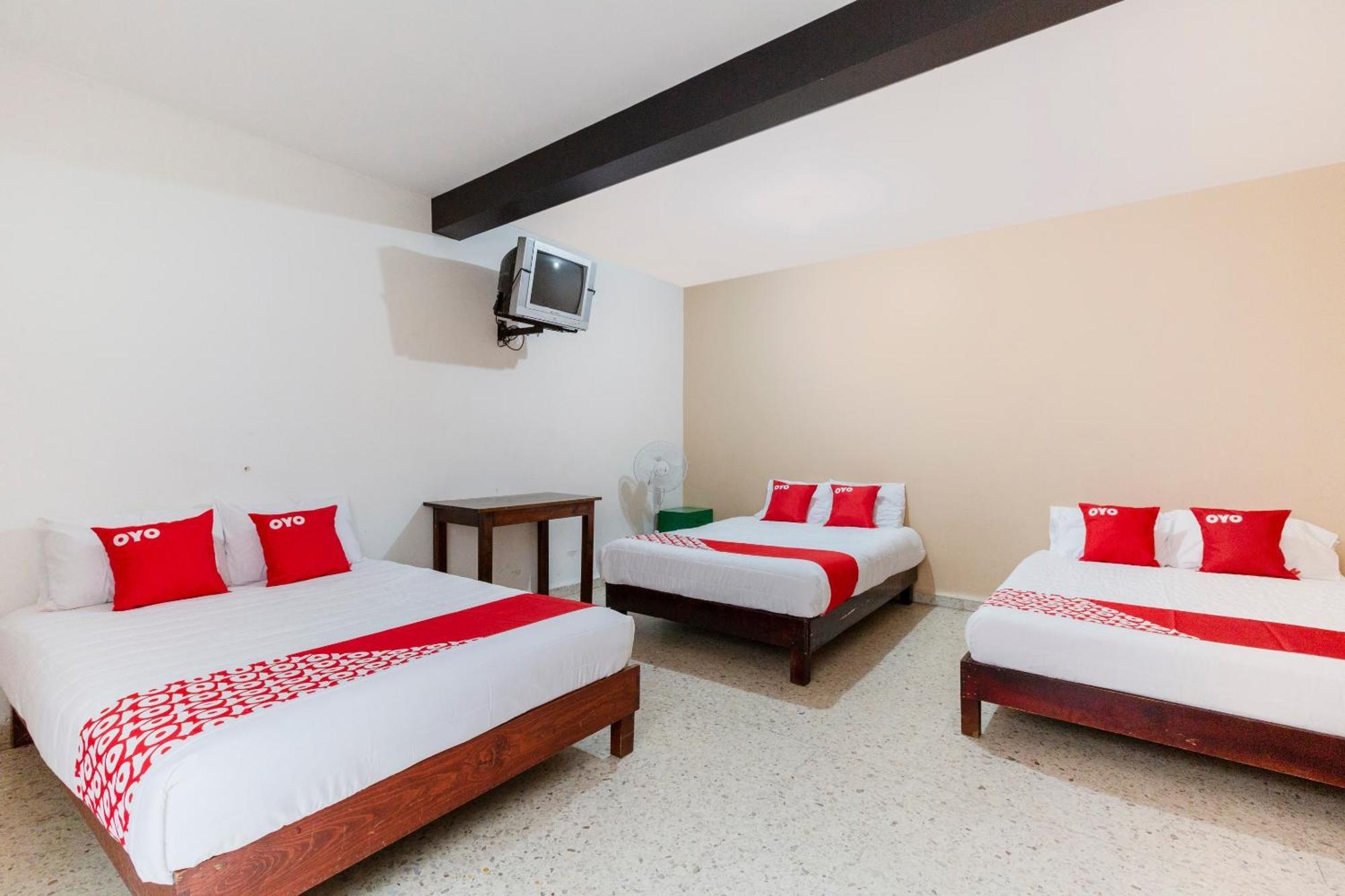 Standard Three beds,1658768982:JPEG