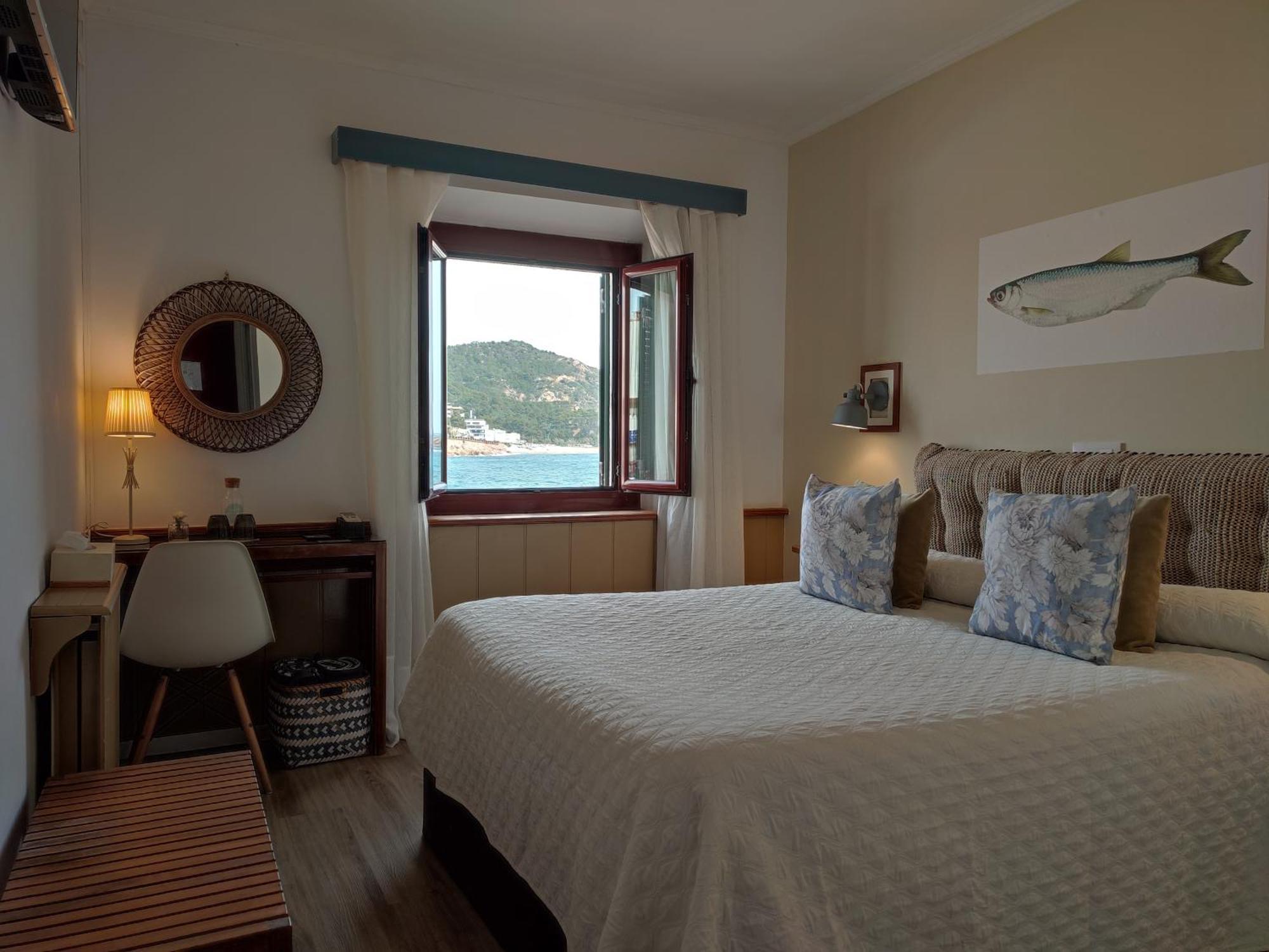 Double or Twin Room Sea View