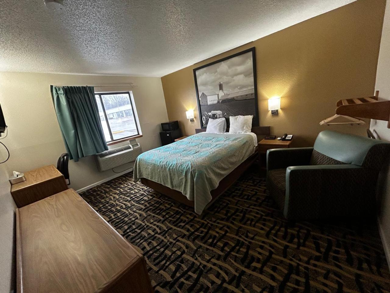 Queen Bed Accessible