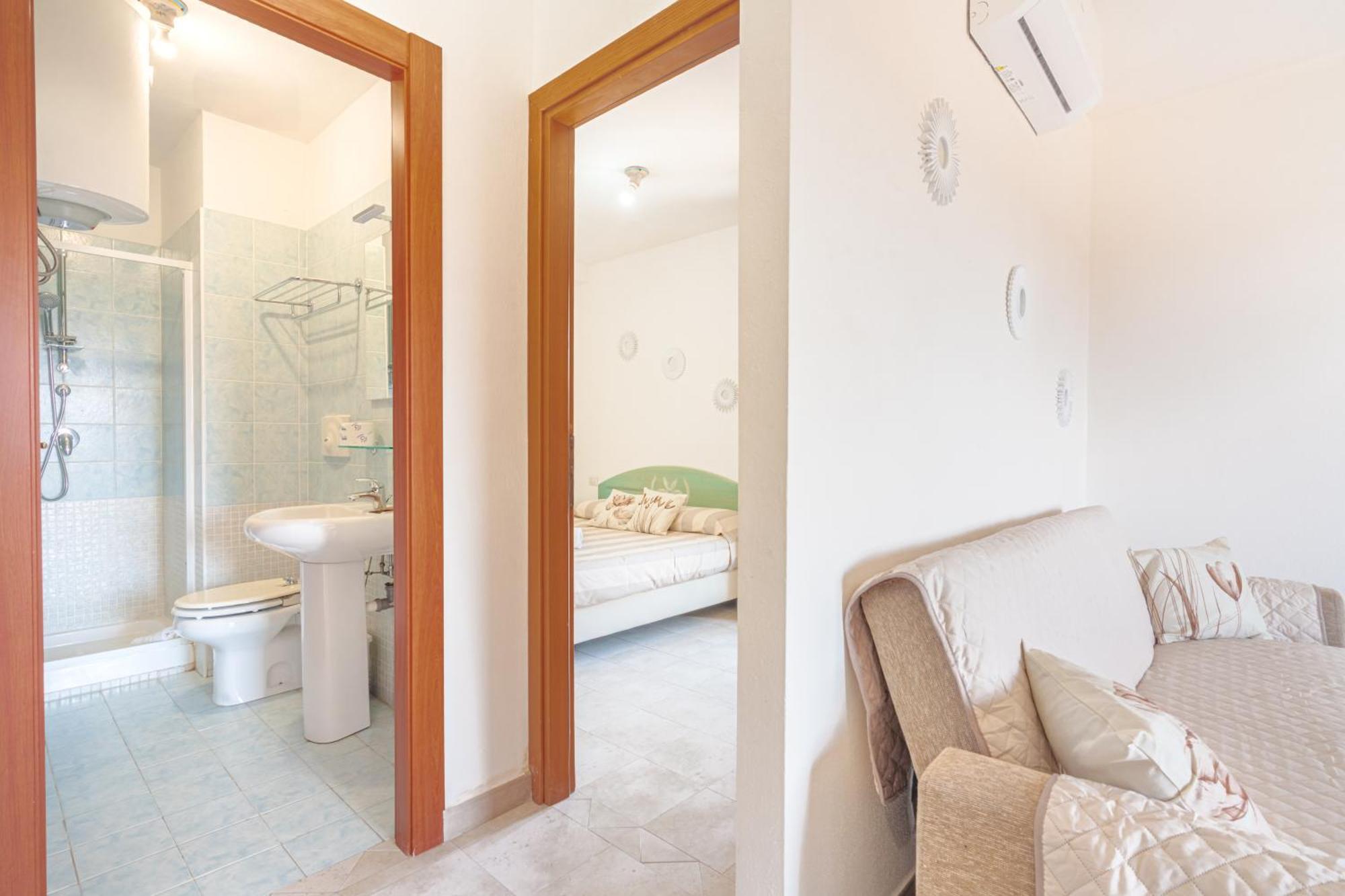 One-Bedroom Apartment Terrace,1659462474:JPEG