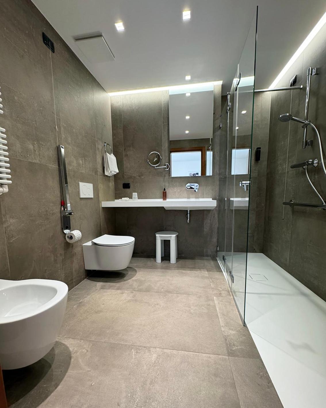 Twin Room with Balcony