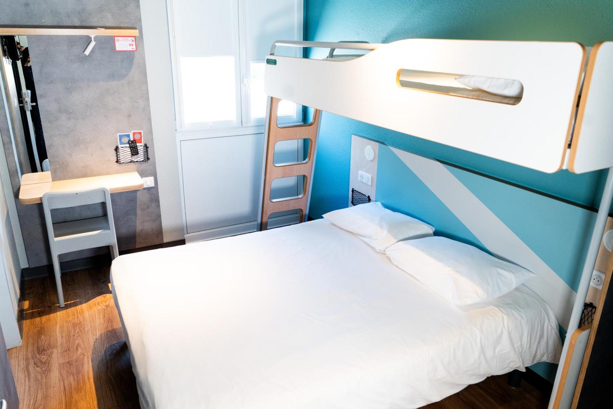 Triple Room,1704935132:JPEG