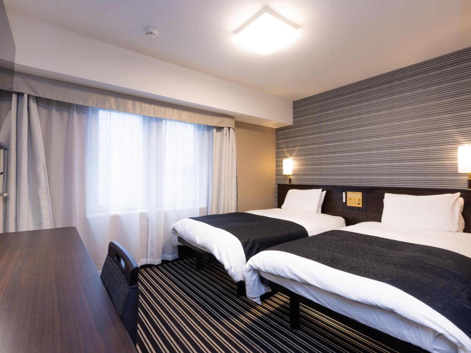 Standard Twin Room - Non-Smoking