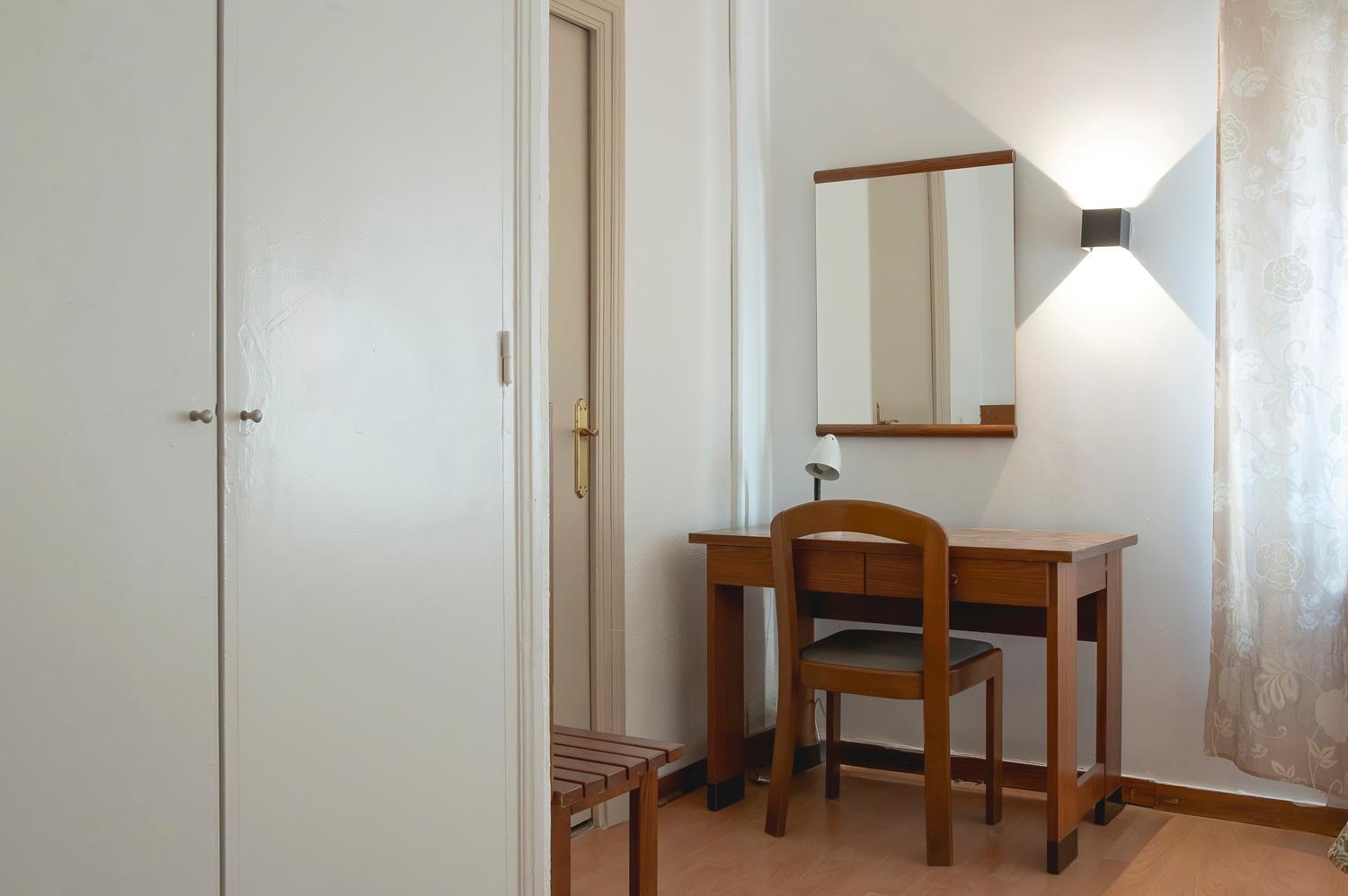 Twin Room,1659931286:JPEG