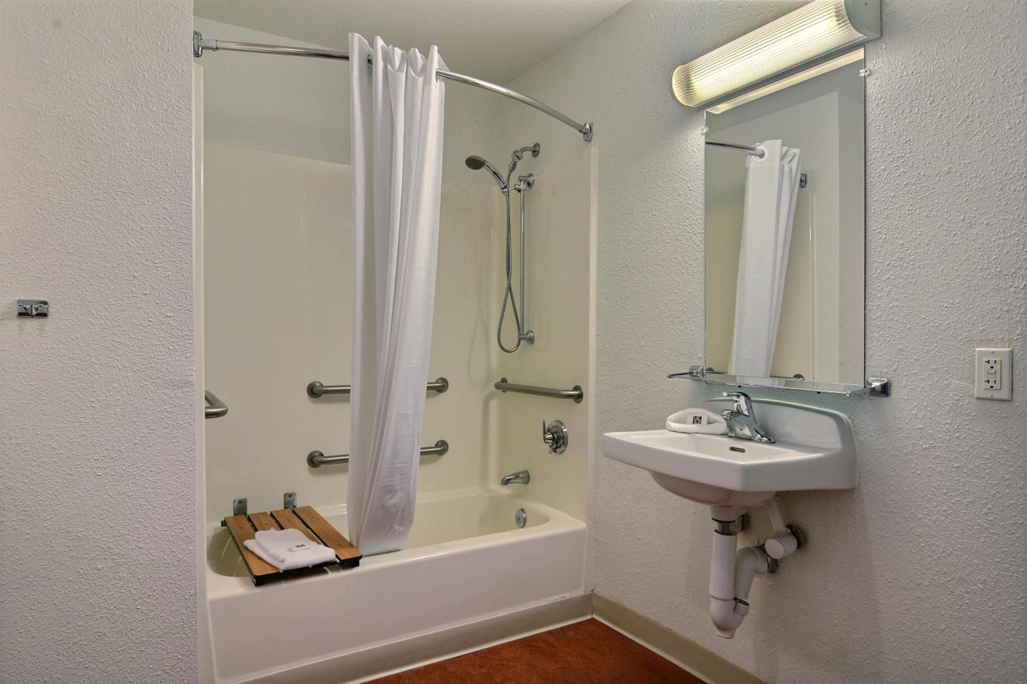 Queen Room Non Smoking
