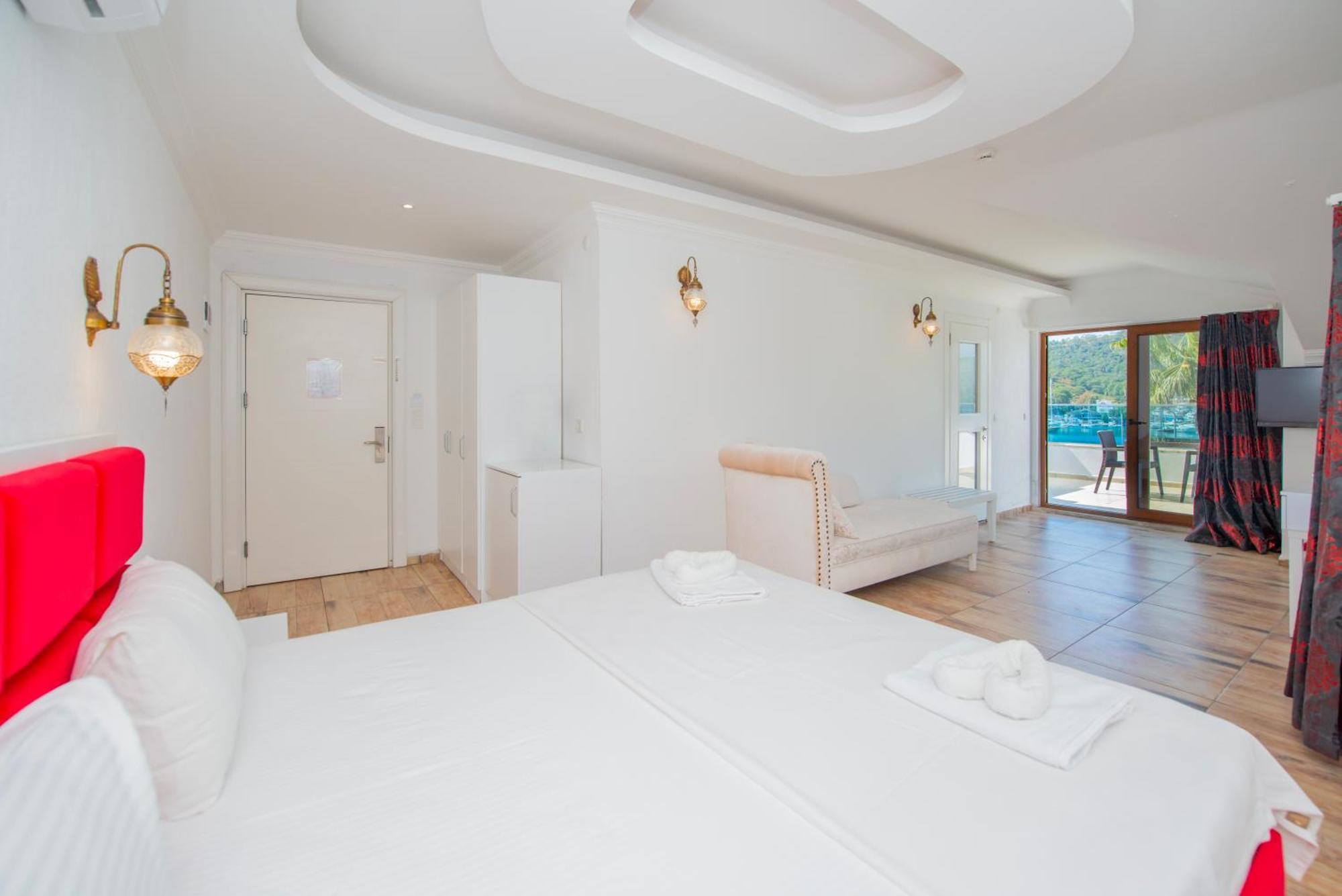 King Room with Spa Bath