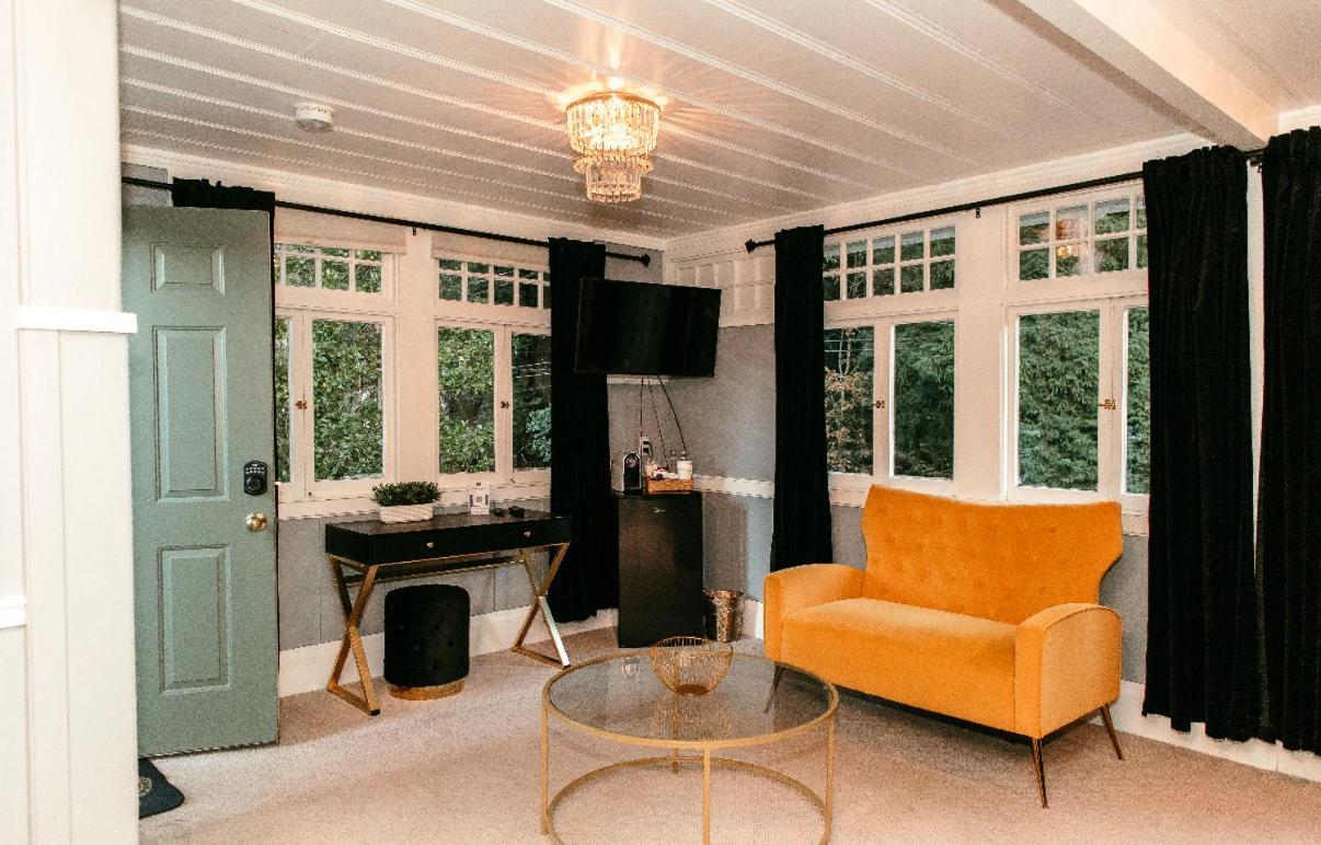 King Studio with Garden View
