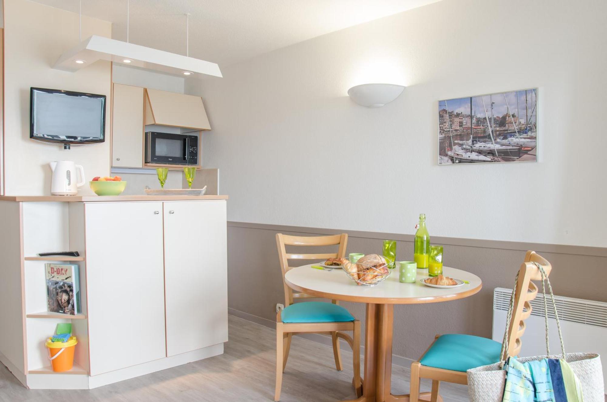 Studio avec Alcôve de Couchage et Terrasse ou Balcon - Vue sur Mer (4 Personnes)