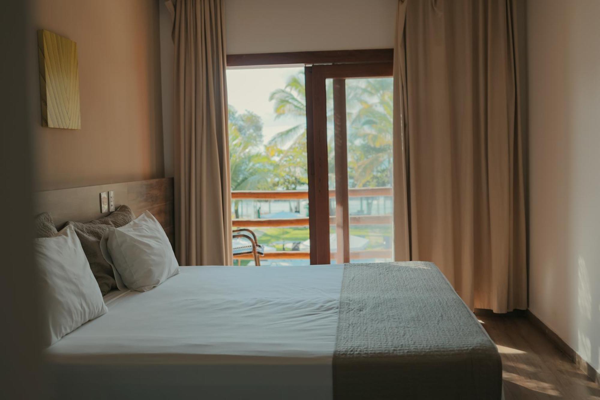 Deluxe Double Room Sea View,1663027841:JPEG