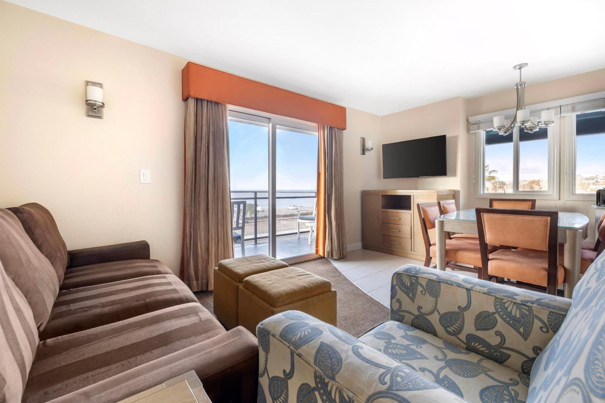 Two-Bedroom King Suite Queen Bed Ocean View,1663757116:JPEG