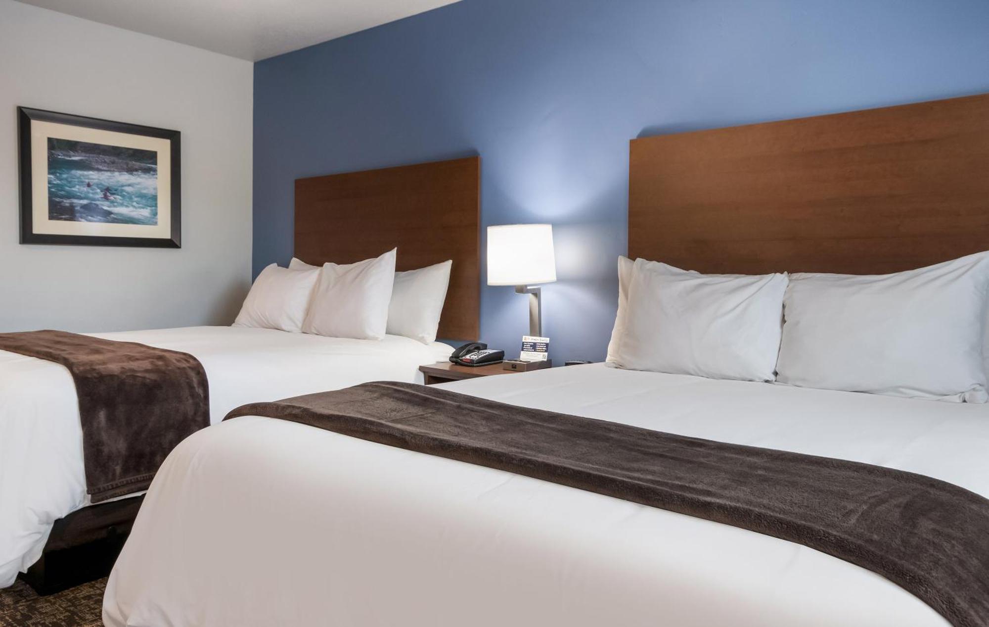 Double Queen Room