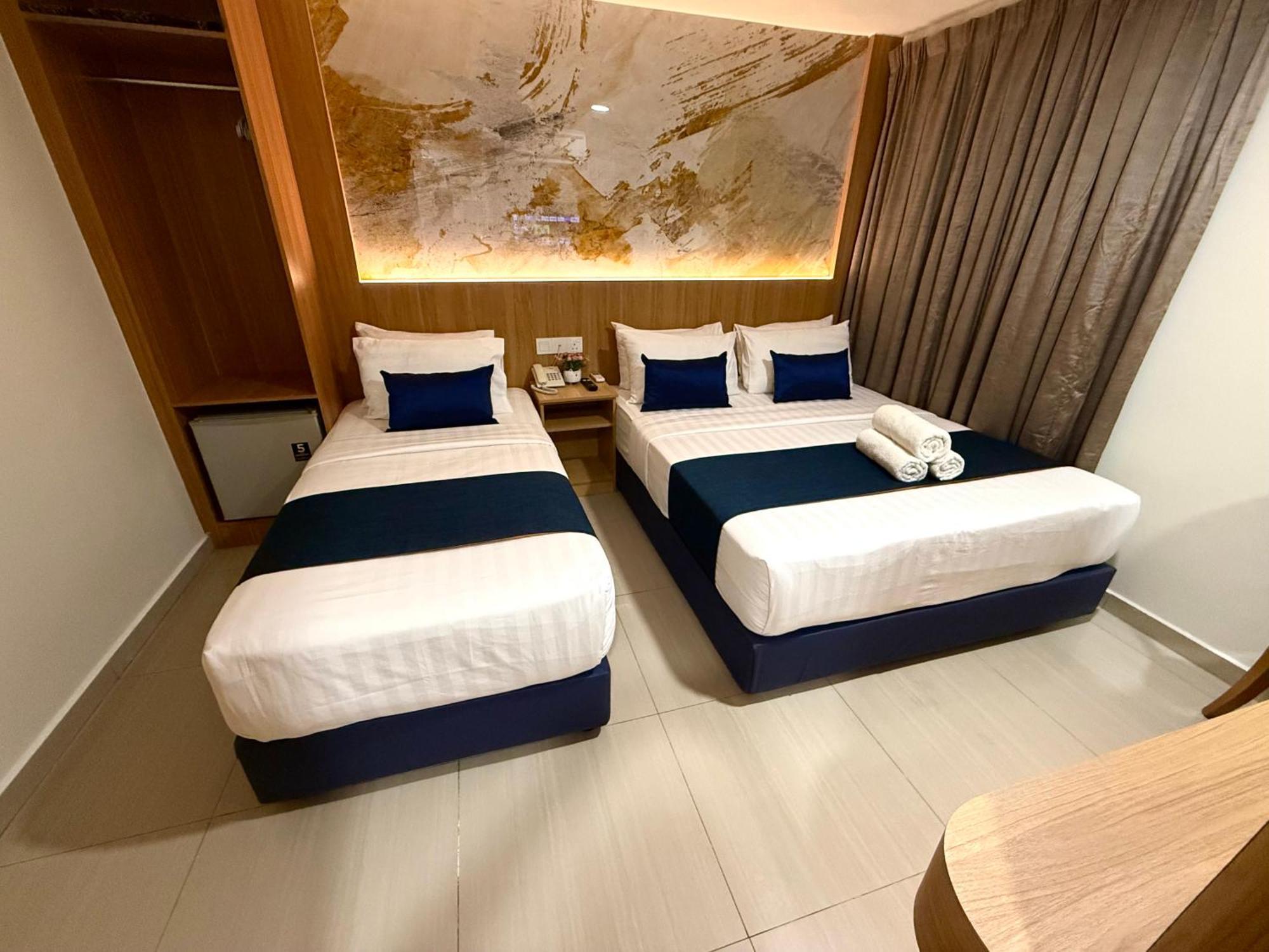 Deluxe Triple Room