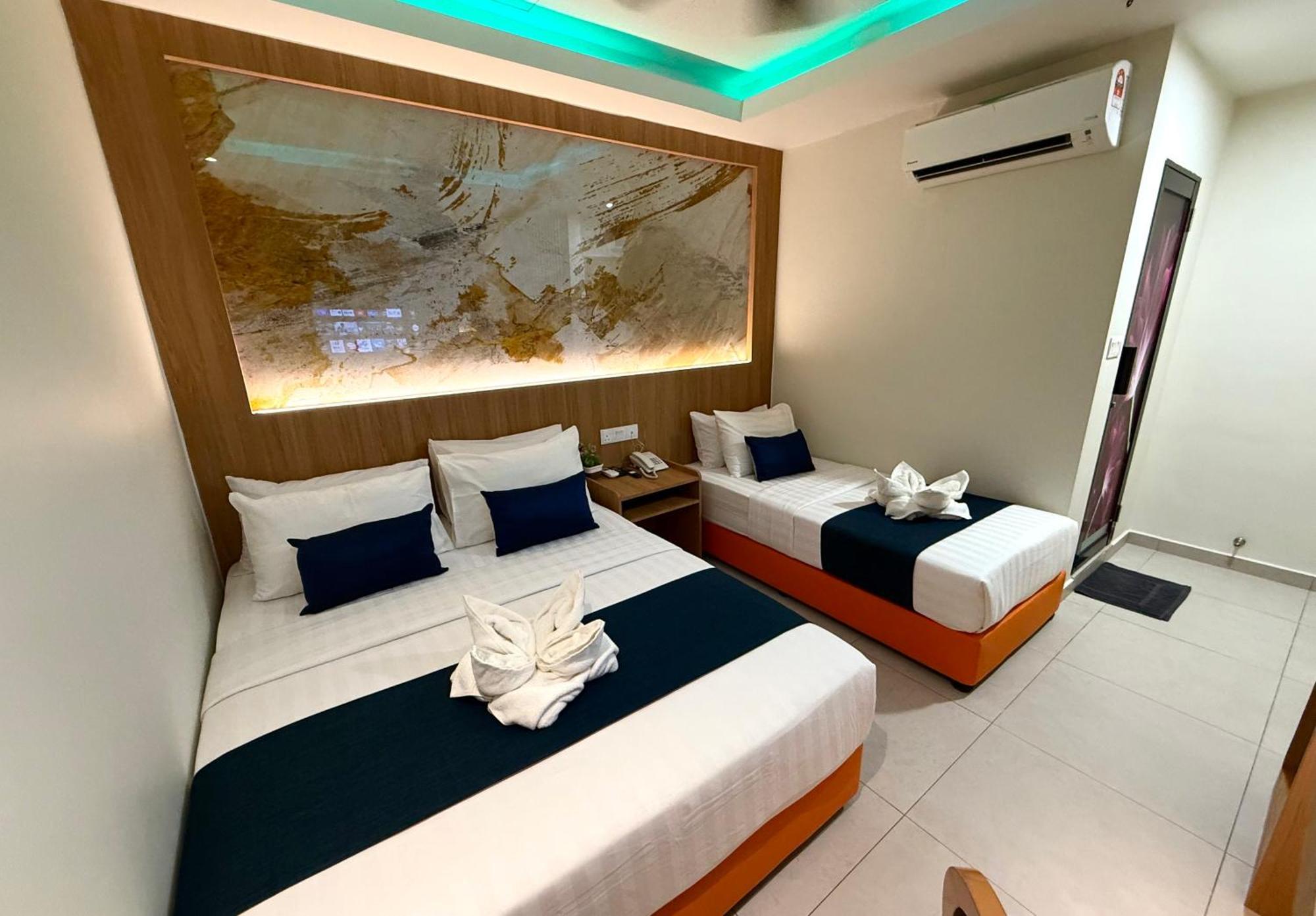 Deluxe Triple Room