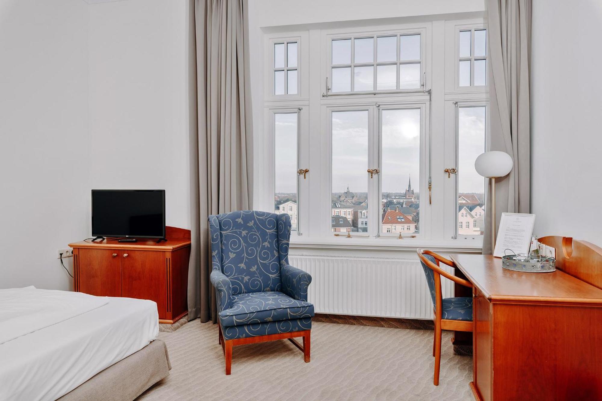 Large Single Room