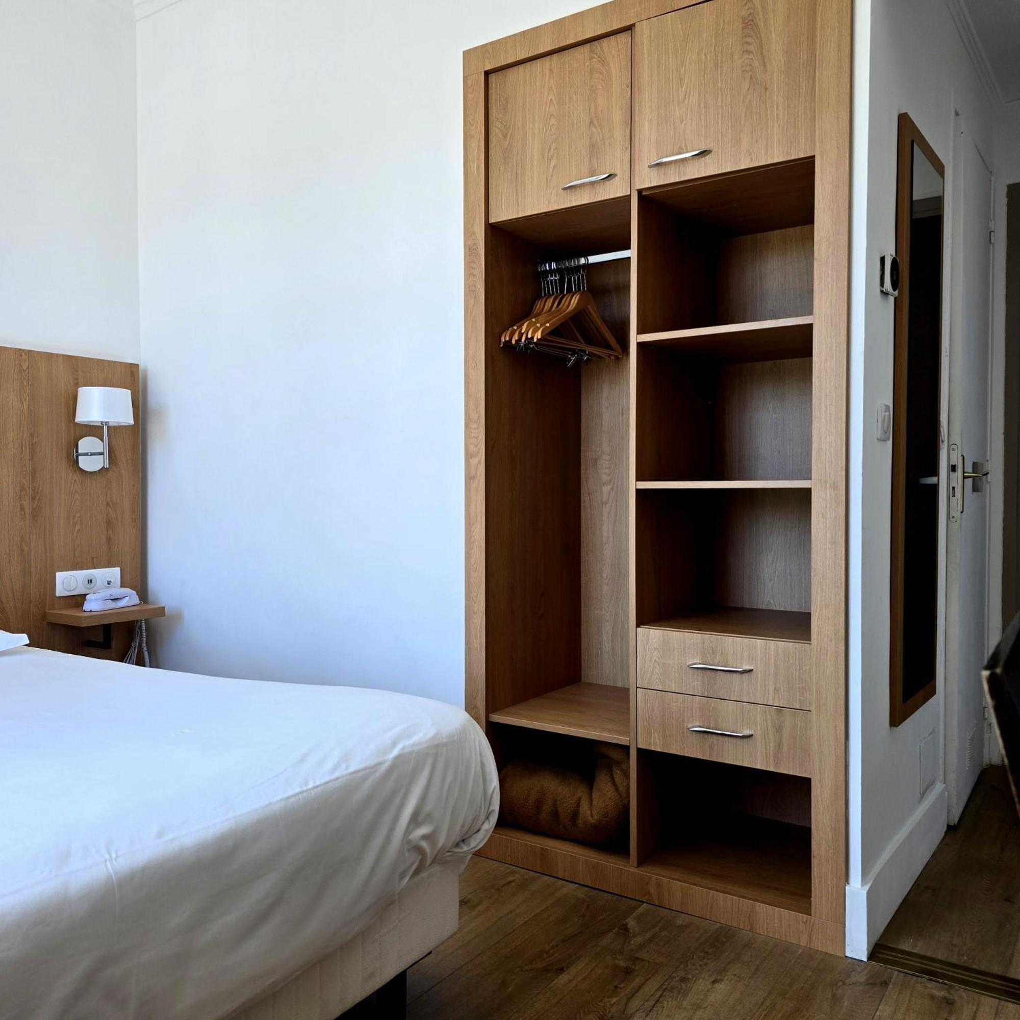 Chambre Double ou Lits Jumeaux - Vue sur Ville