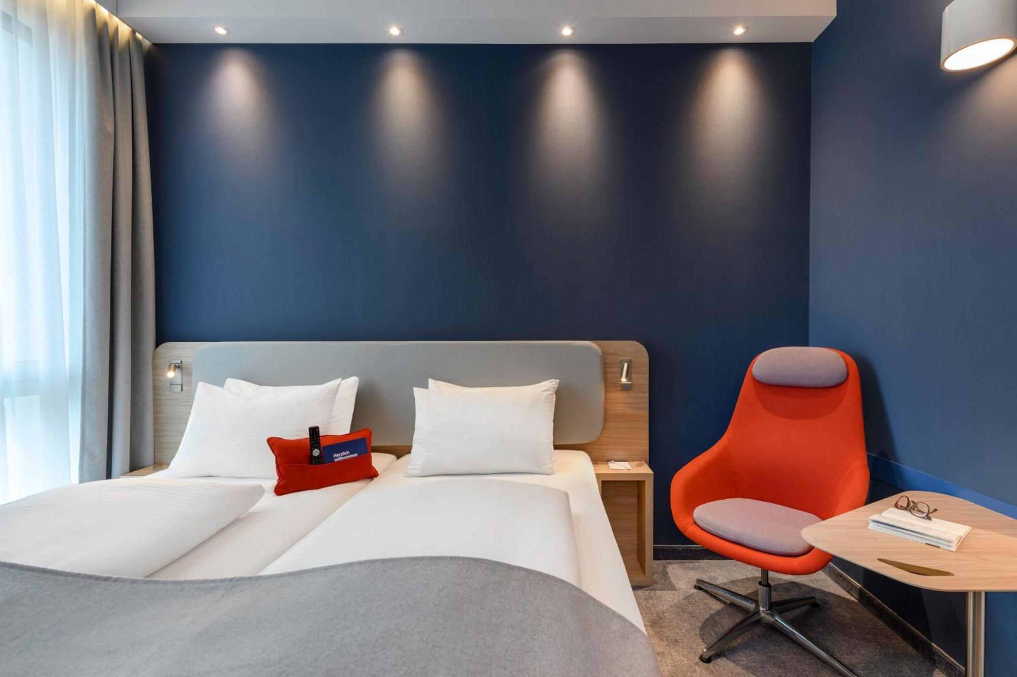 Standard Twin Room Two Twin Beds