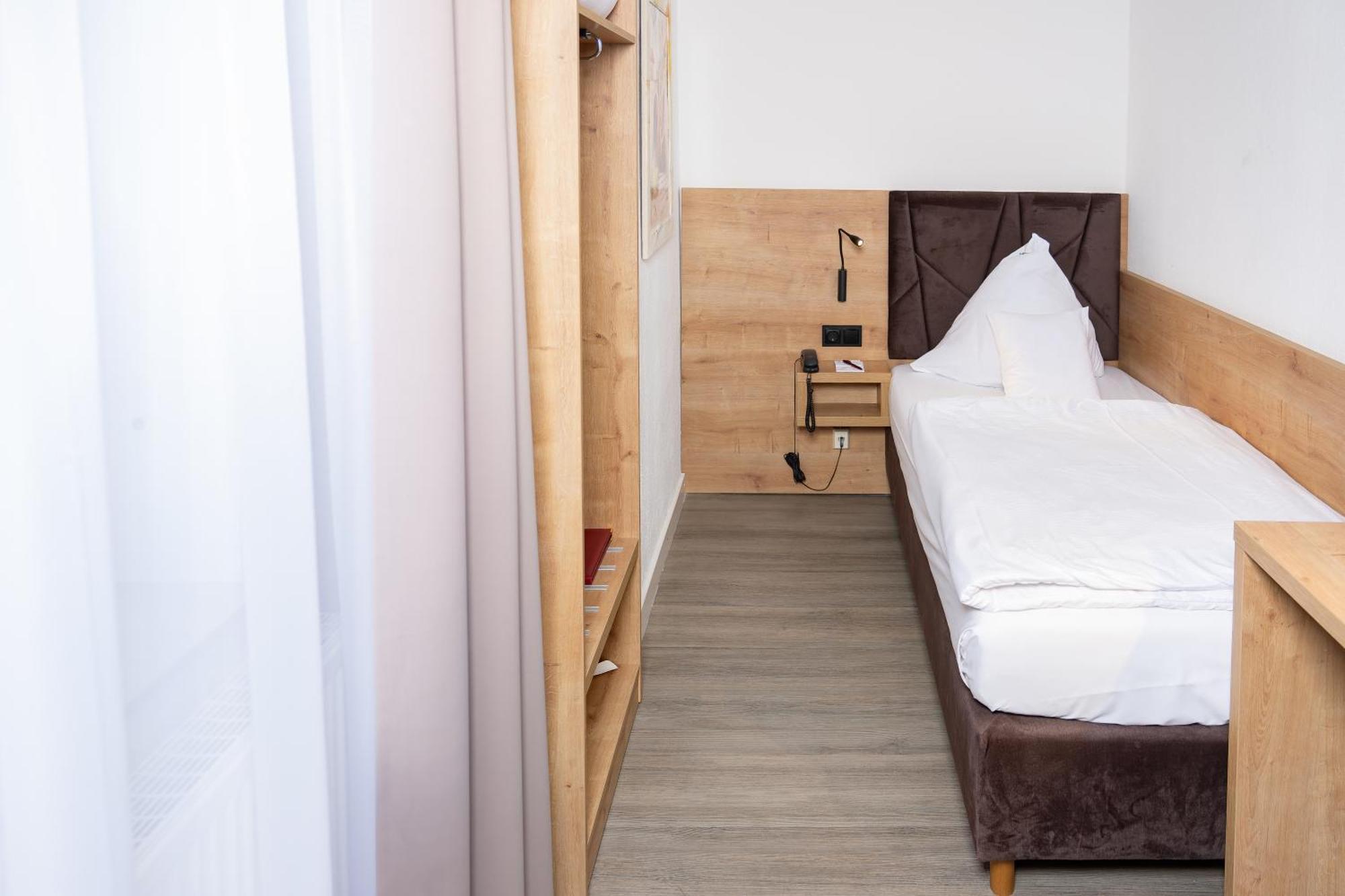 Small Single Room