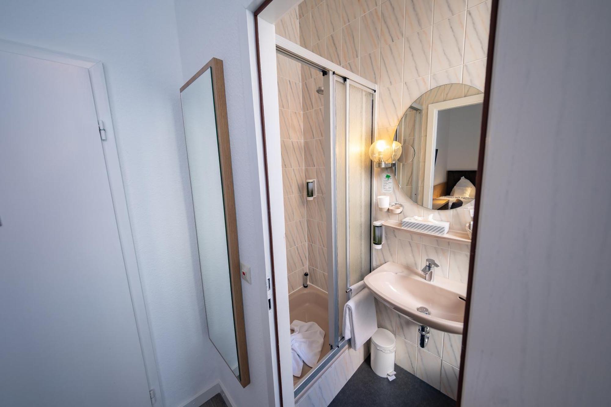 Small Single Room