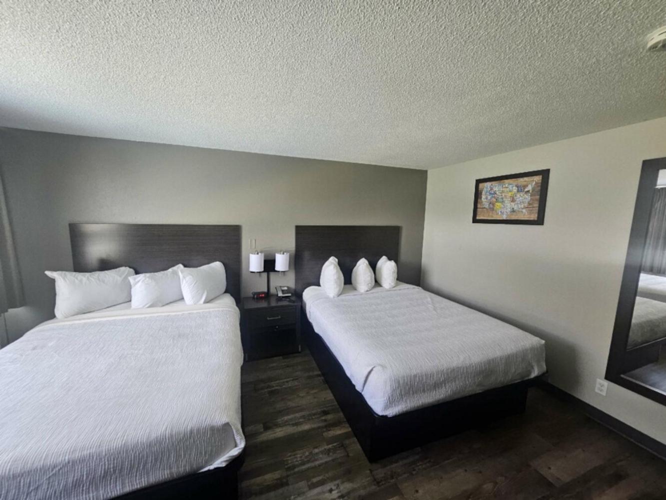 Queen Room Two Queen Beds Non-Smoking