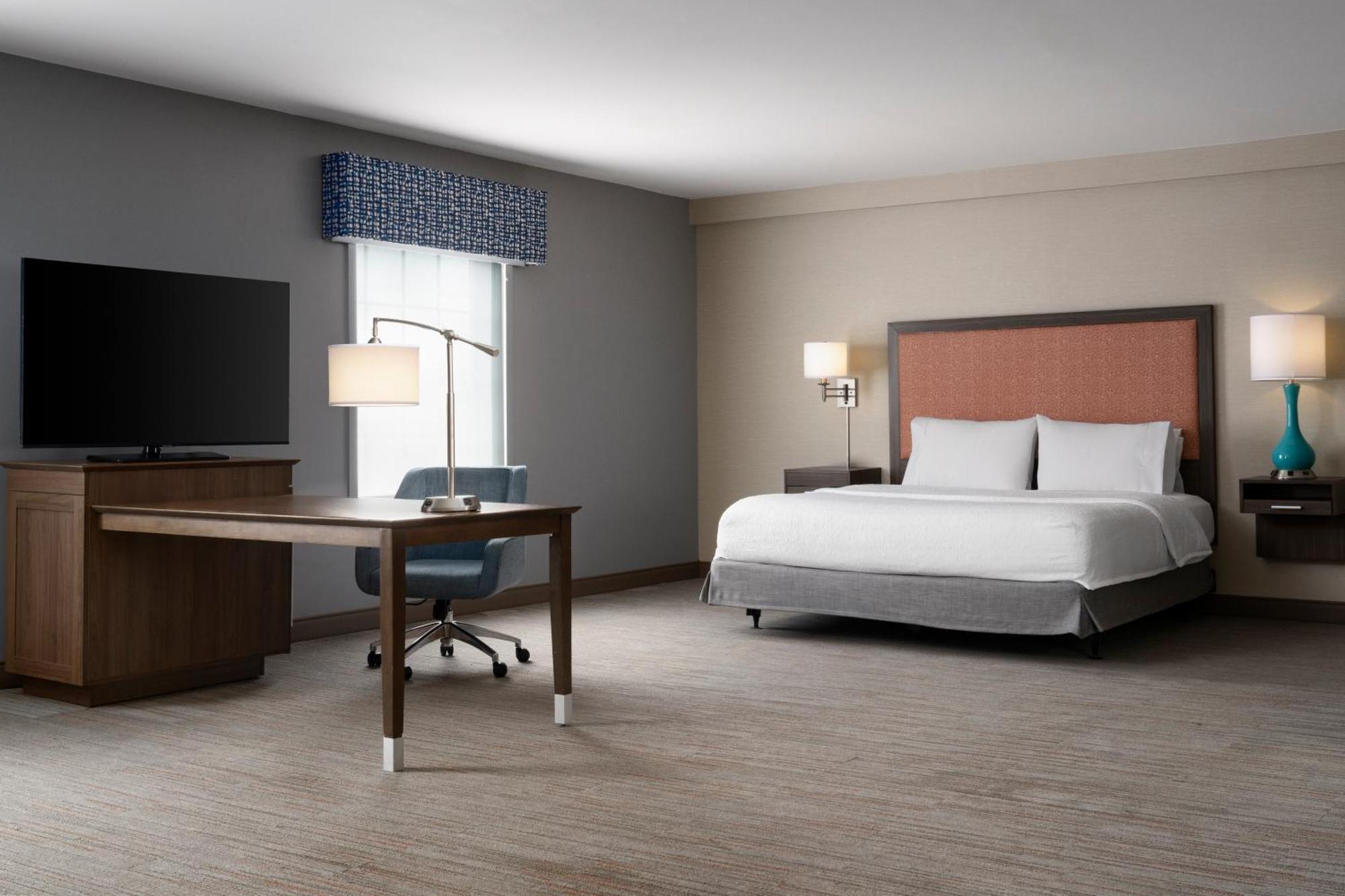 King Studio Suite - Mobility Access/Non-Smoking