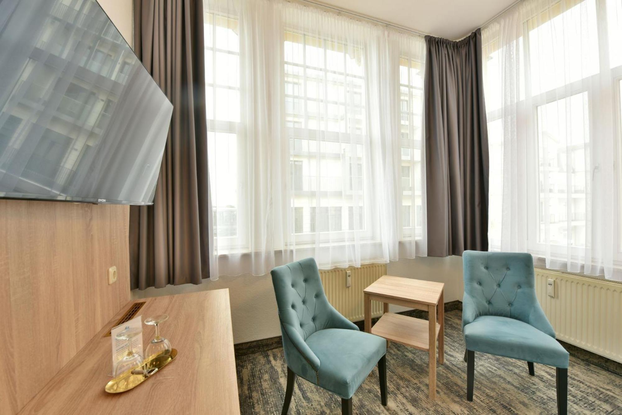 Large Double Room