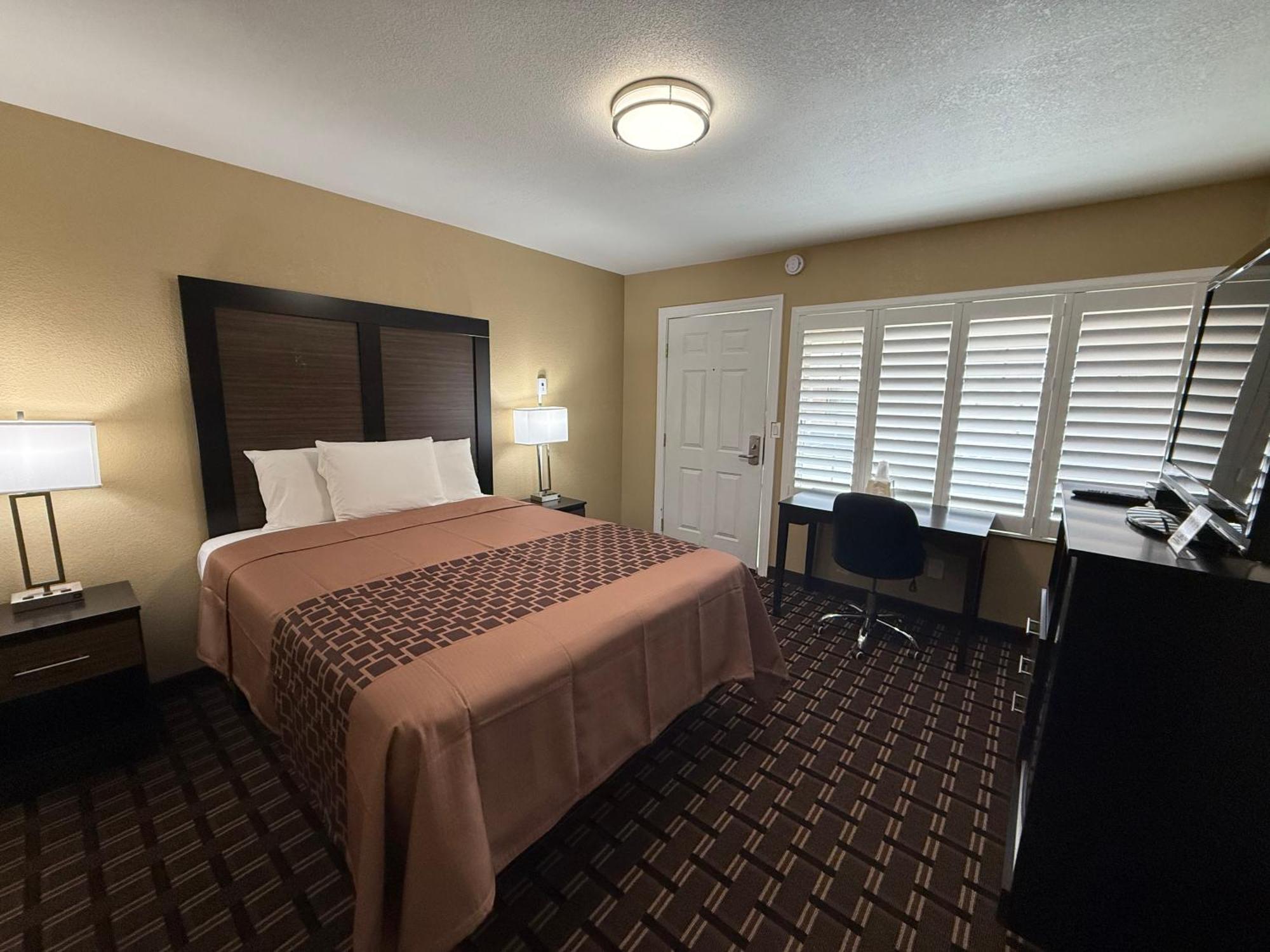 Superior Queen Room