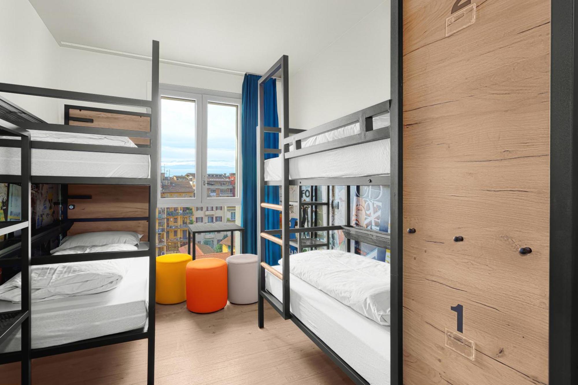 Bed 4-Bed Mixed Dormitory Room
