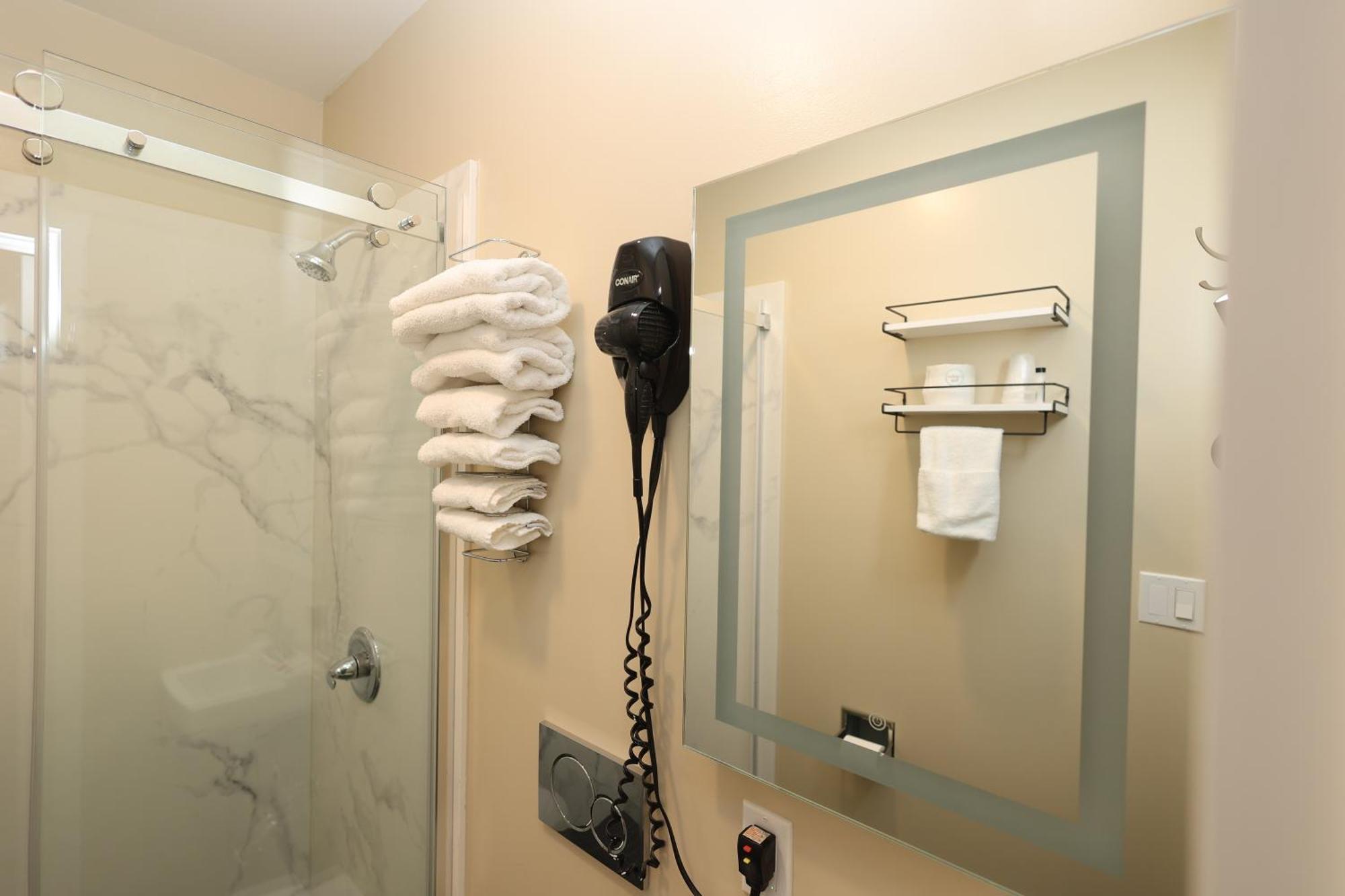 Queen Room Interior