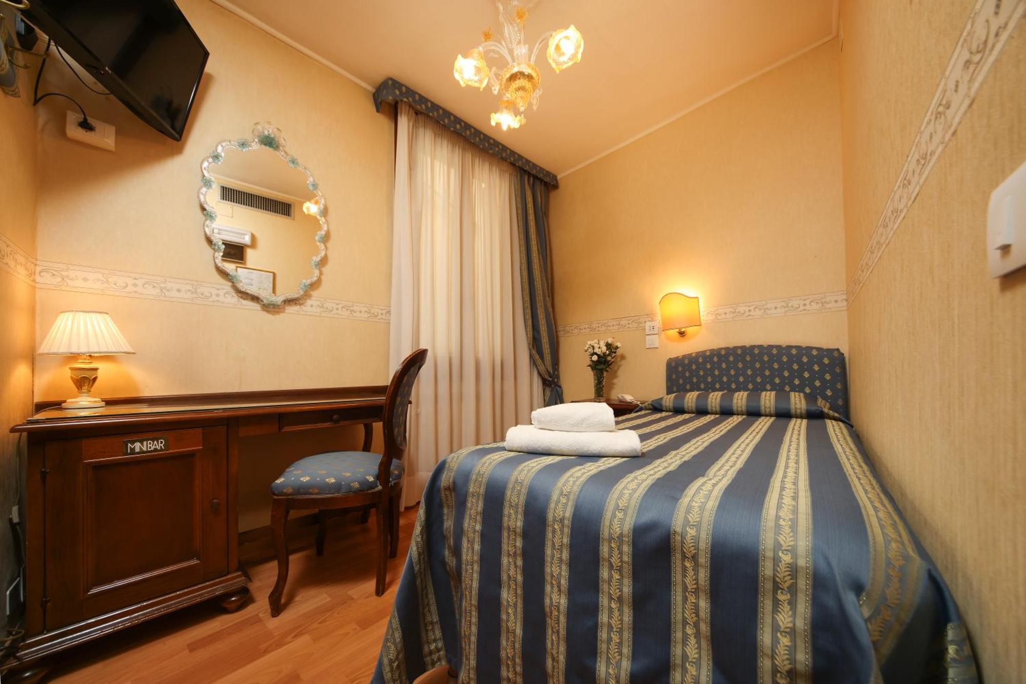 Economy Single Room