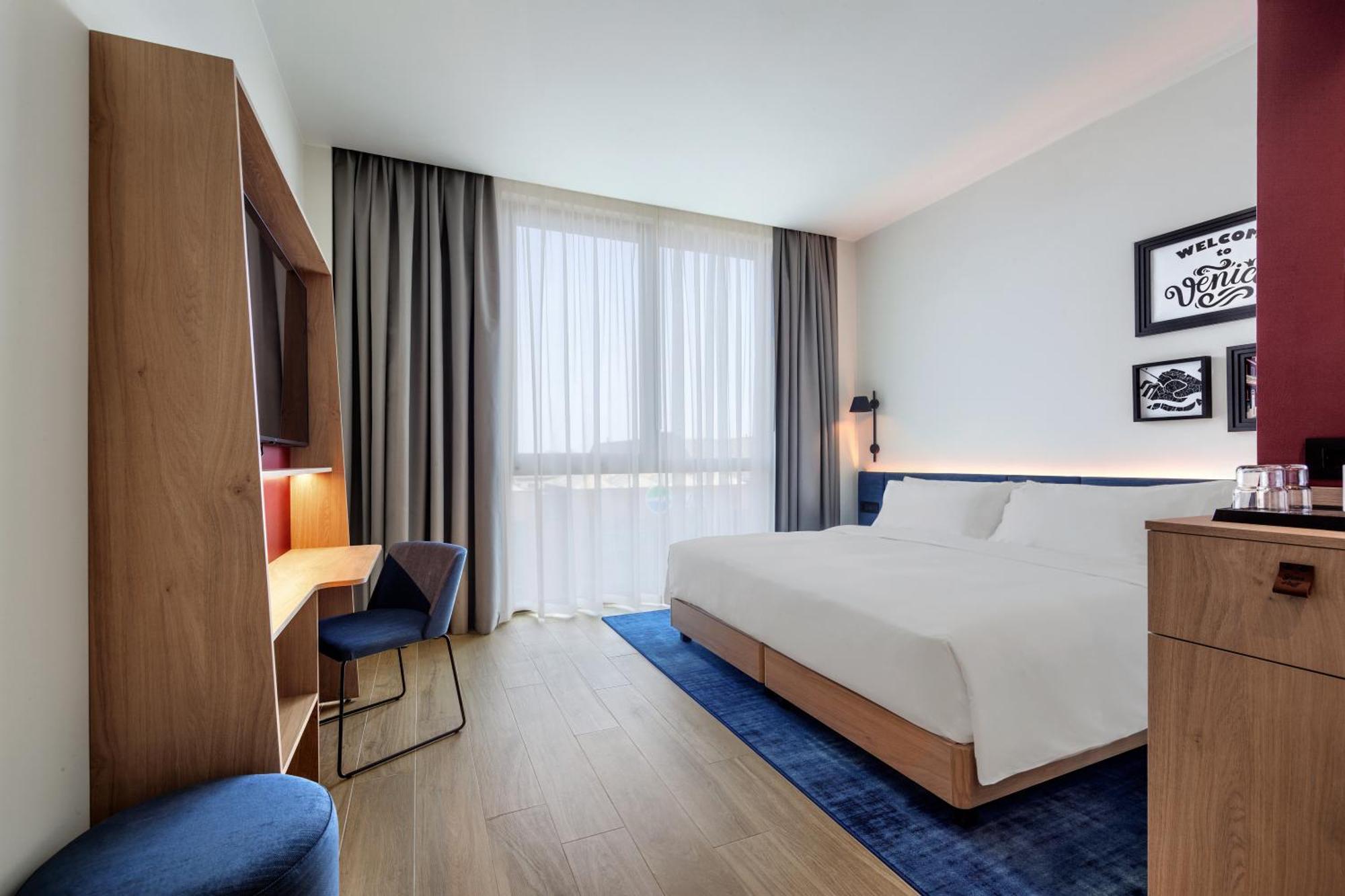 Super King Room