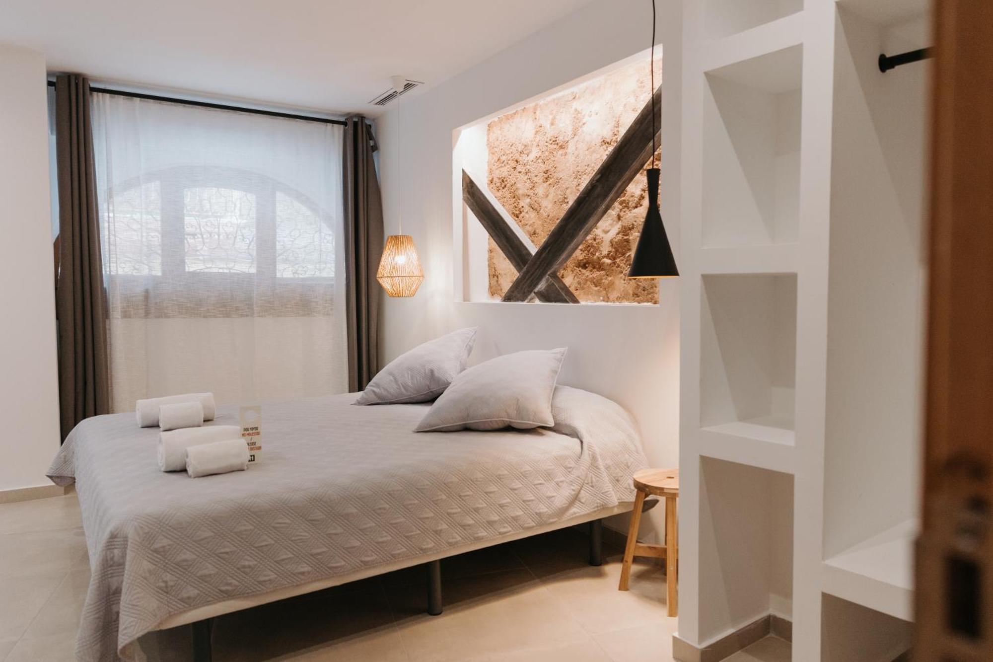 Double Room Private Bathroom