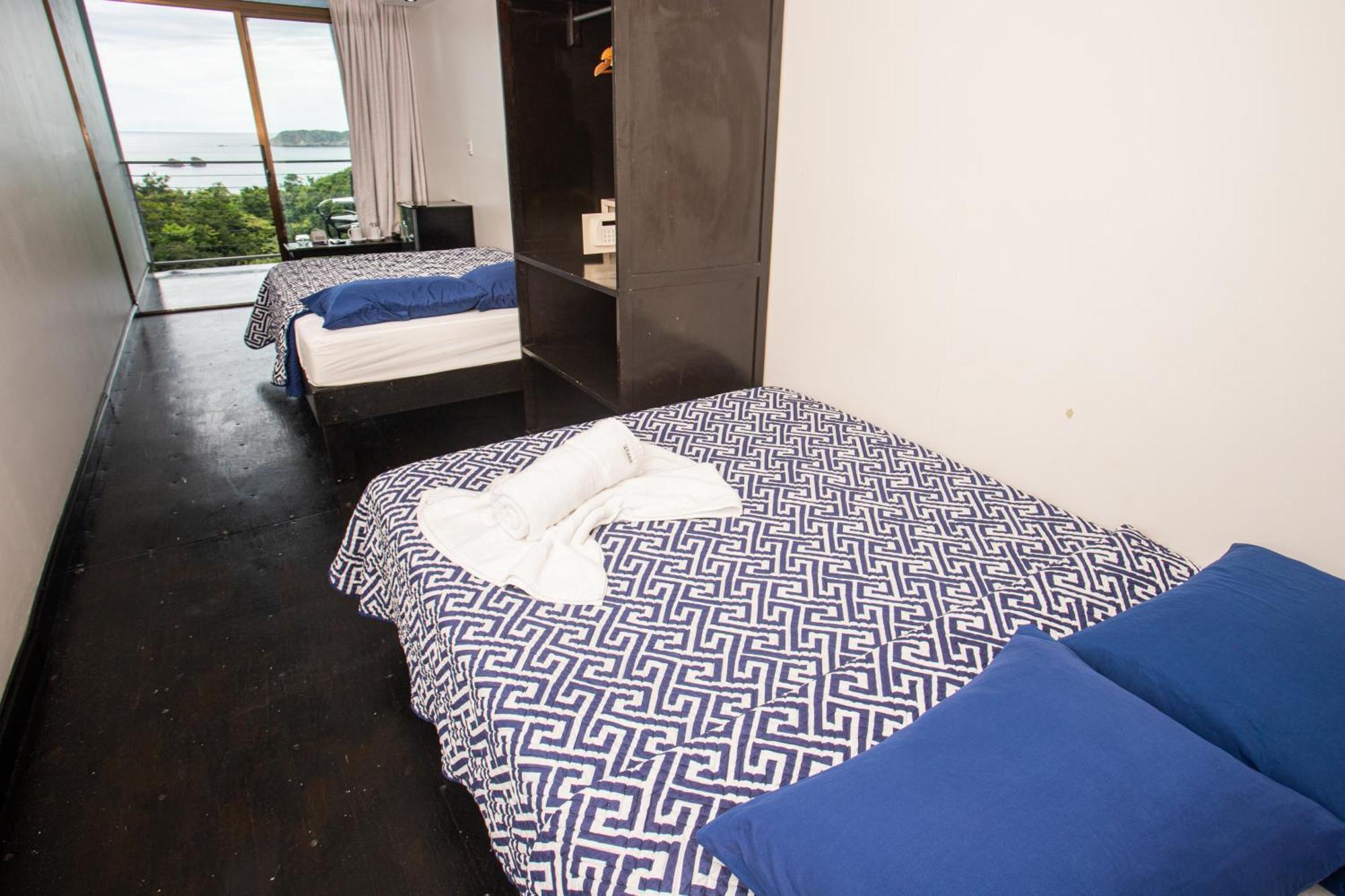Quadruple Room Sea View