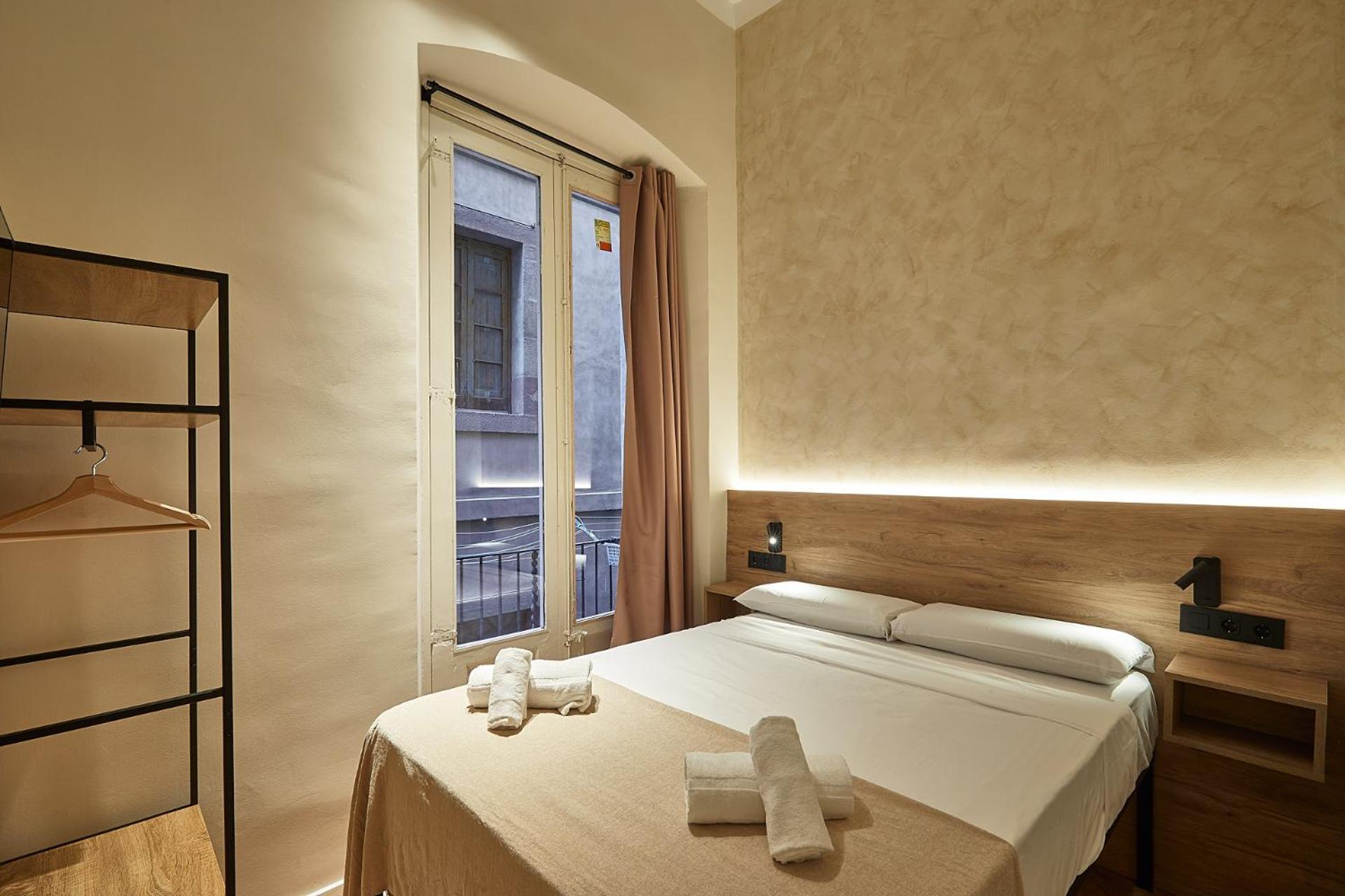 Double Room Private Bathroom