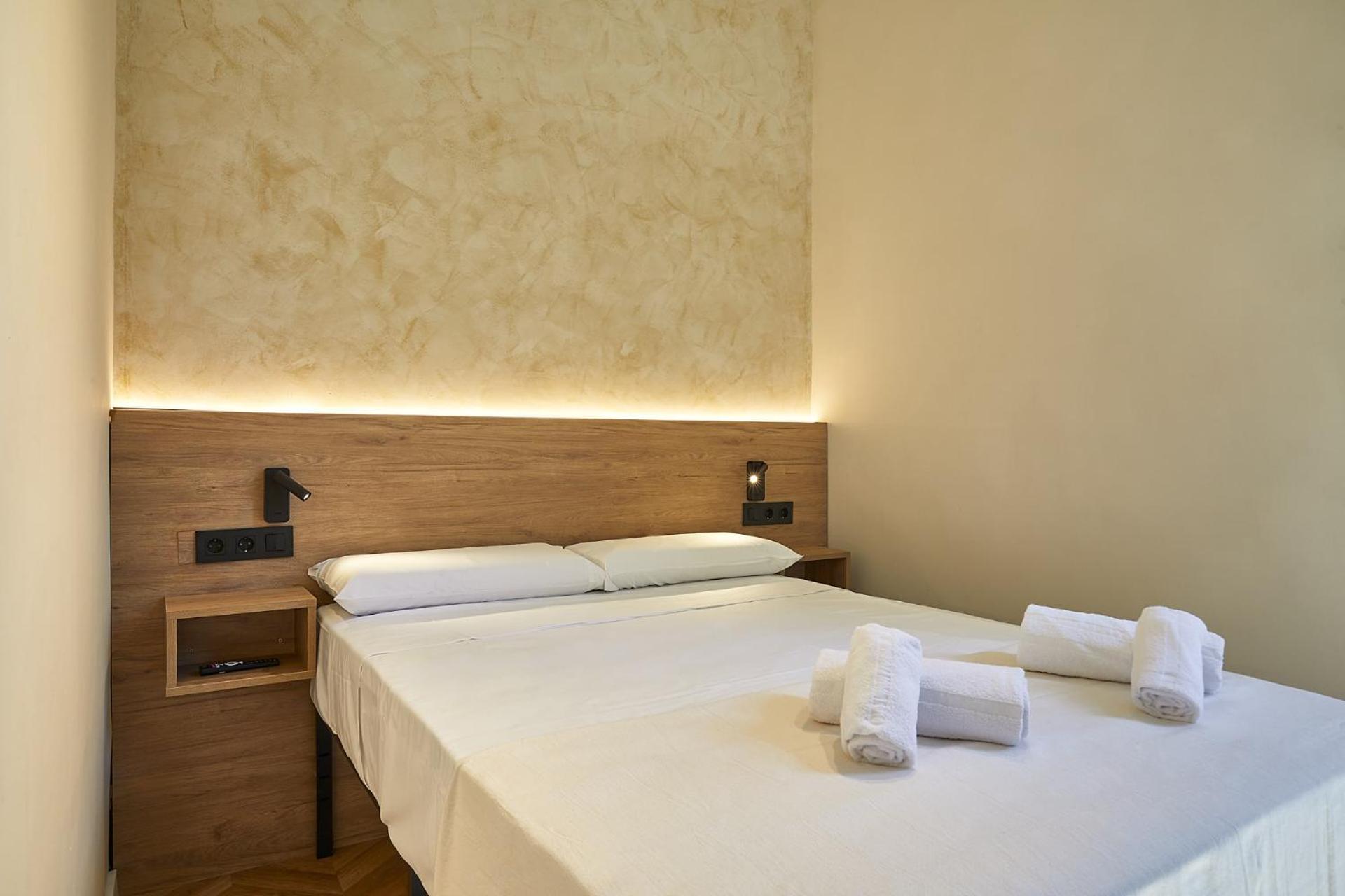 Double Room Private Bathroom