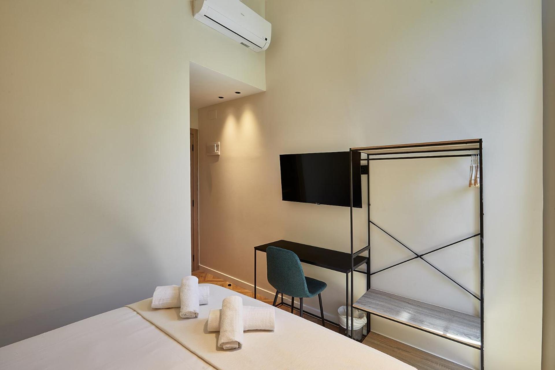 Double Room Private Bathroom