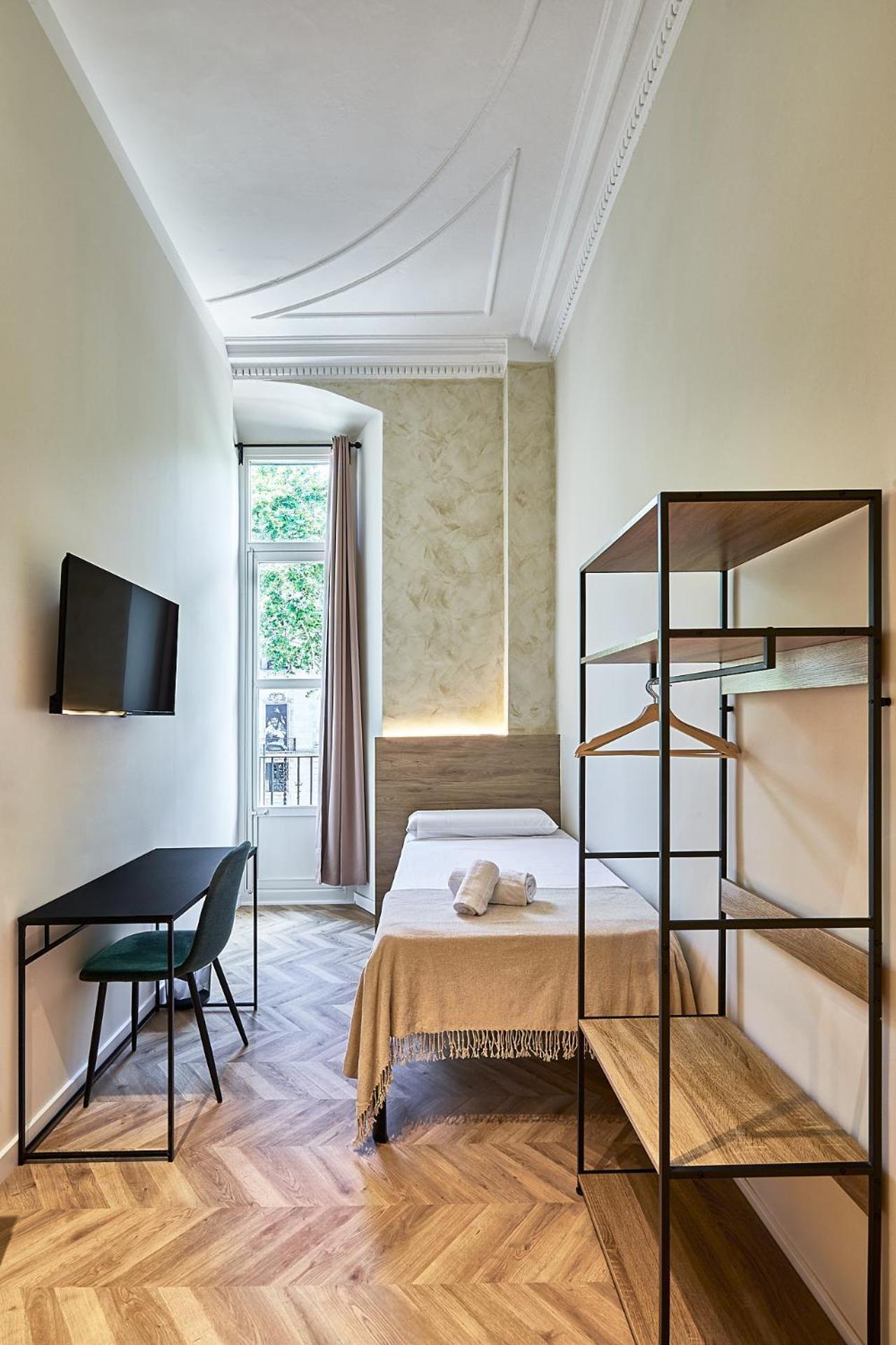 Single Room Shower