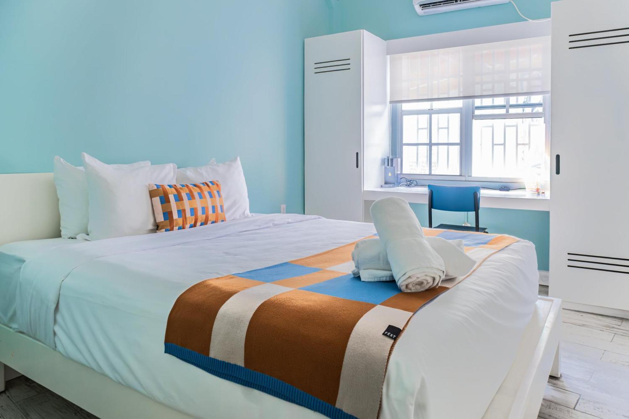 Deluxe Queen Room