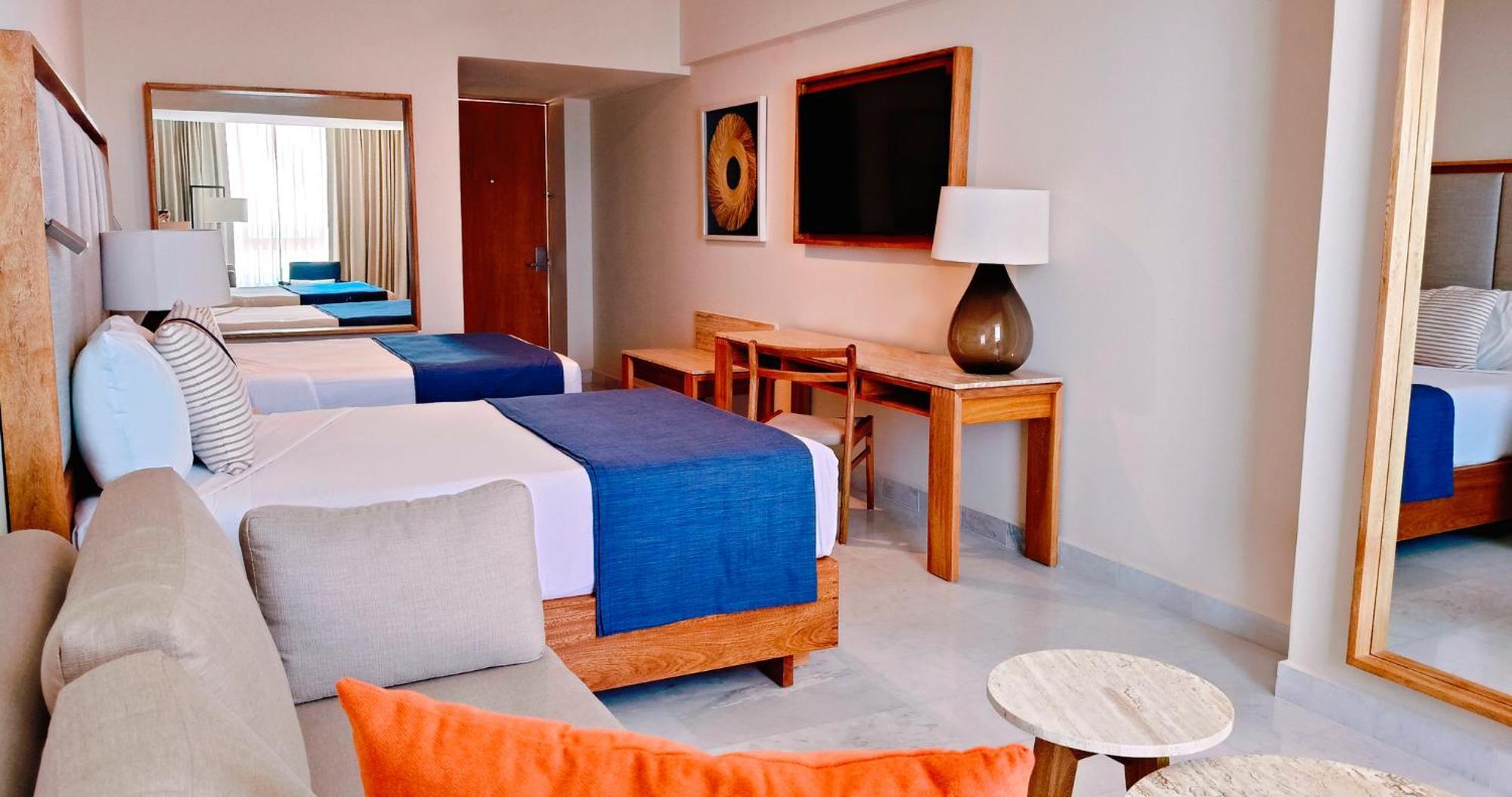 Deluxe Suite with Two Double Beds