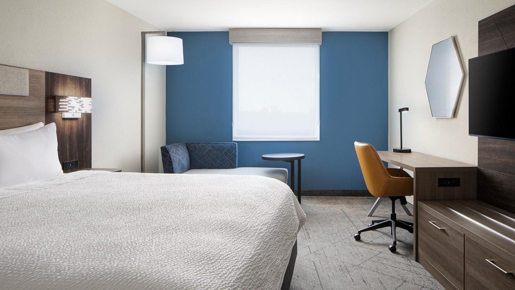 Standard King Room