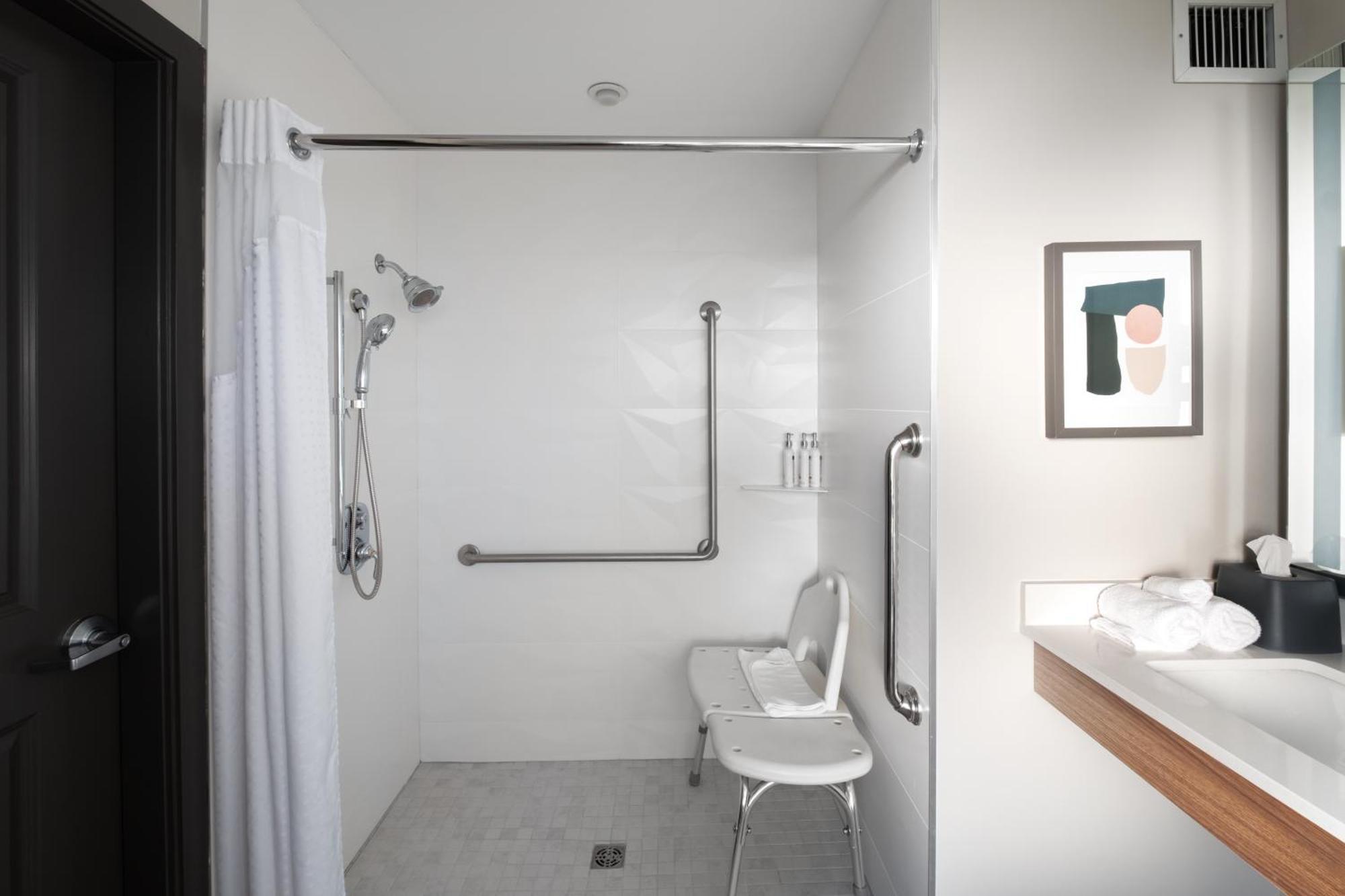 Standard King Room - Disability Access