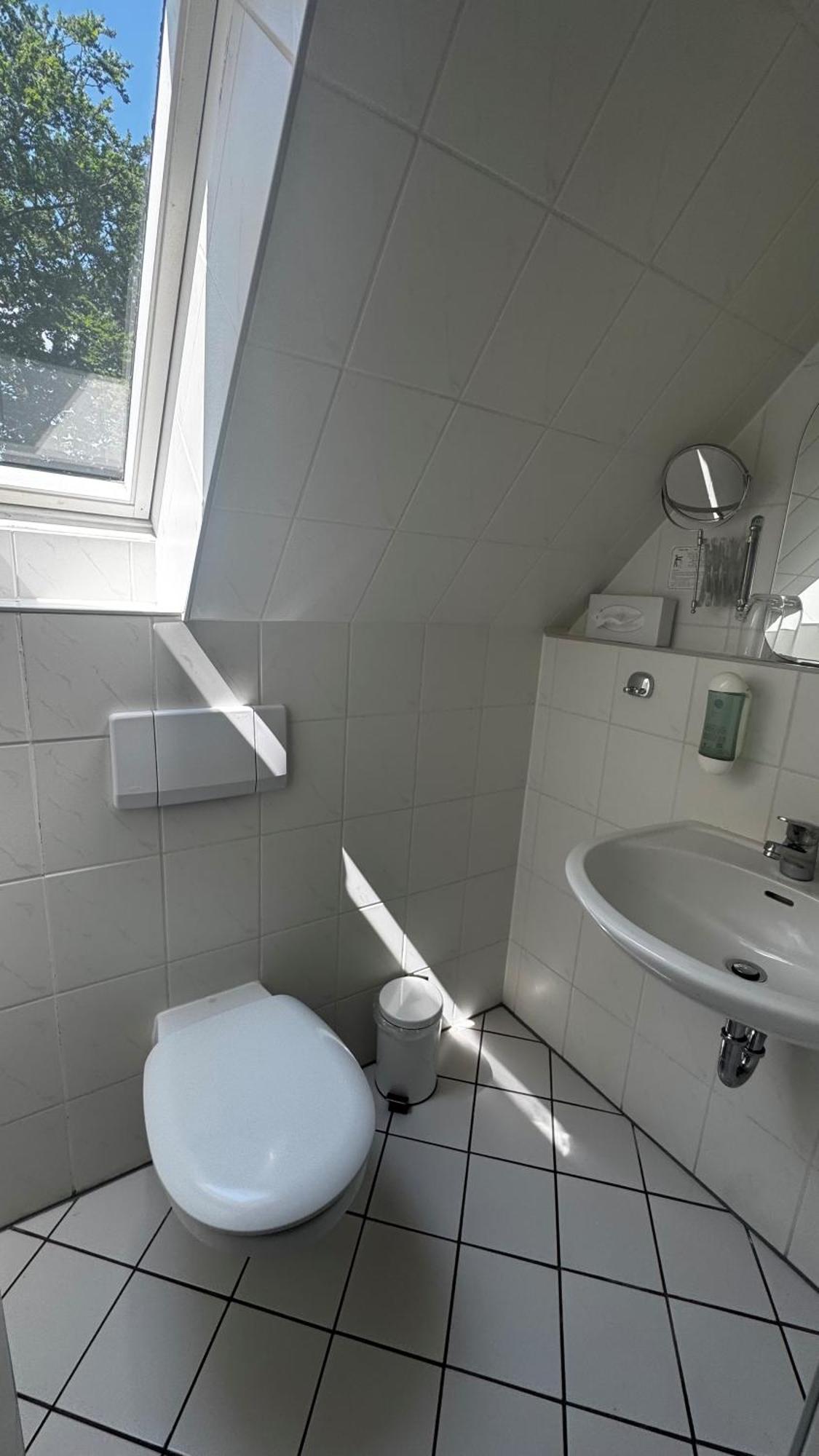 Budget Double Room Annex
