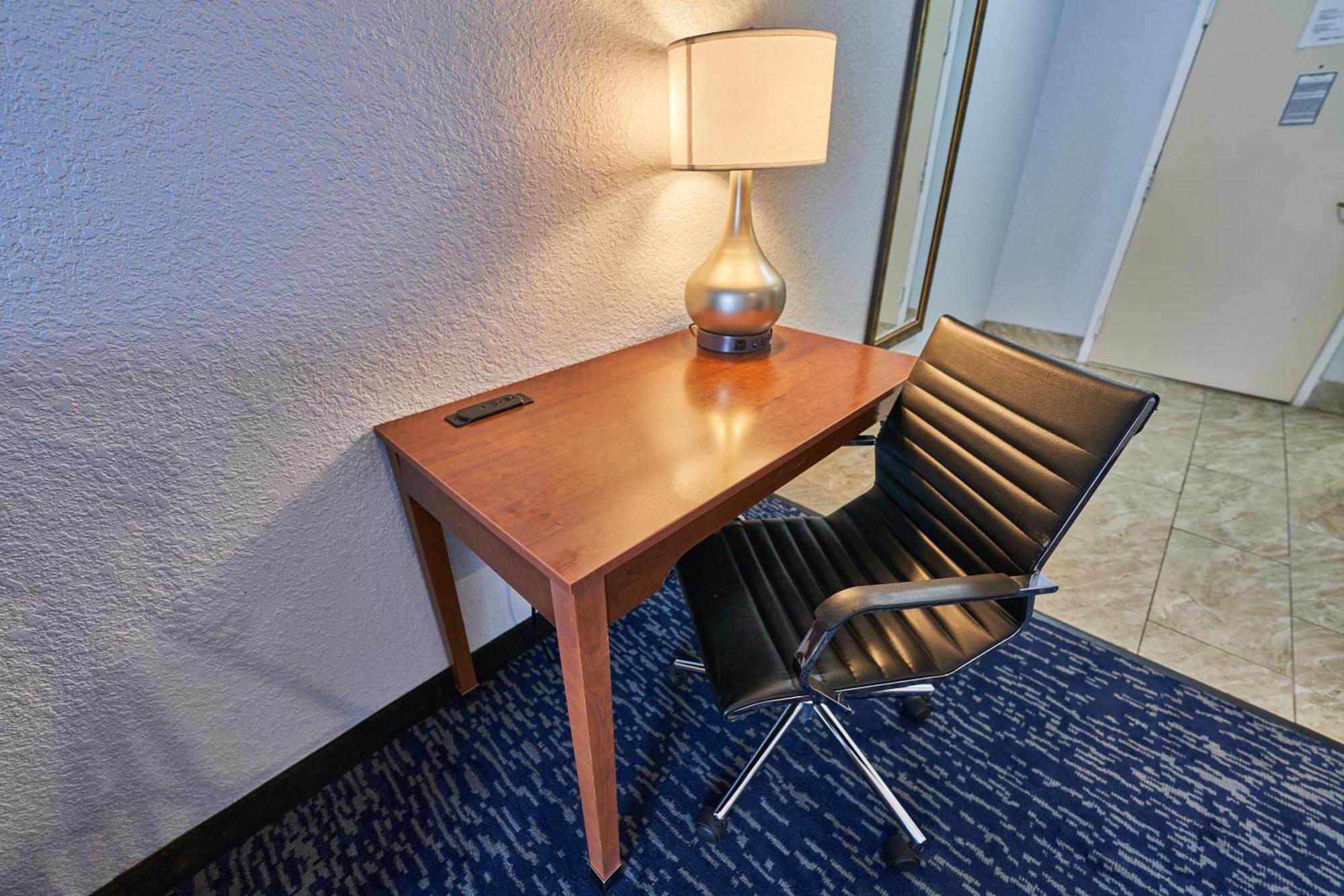Regency Suite