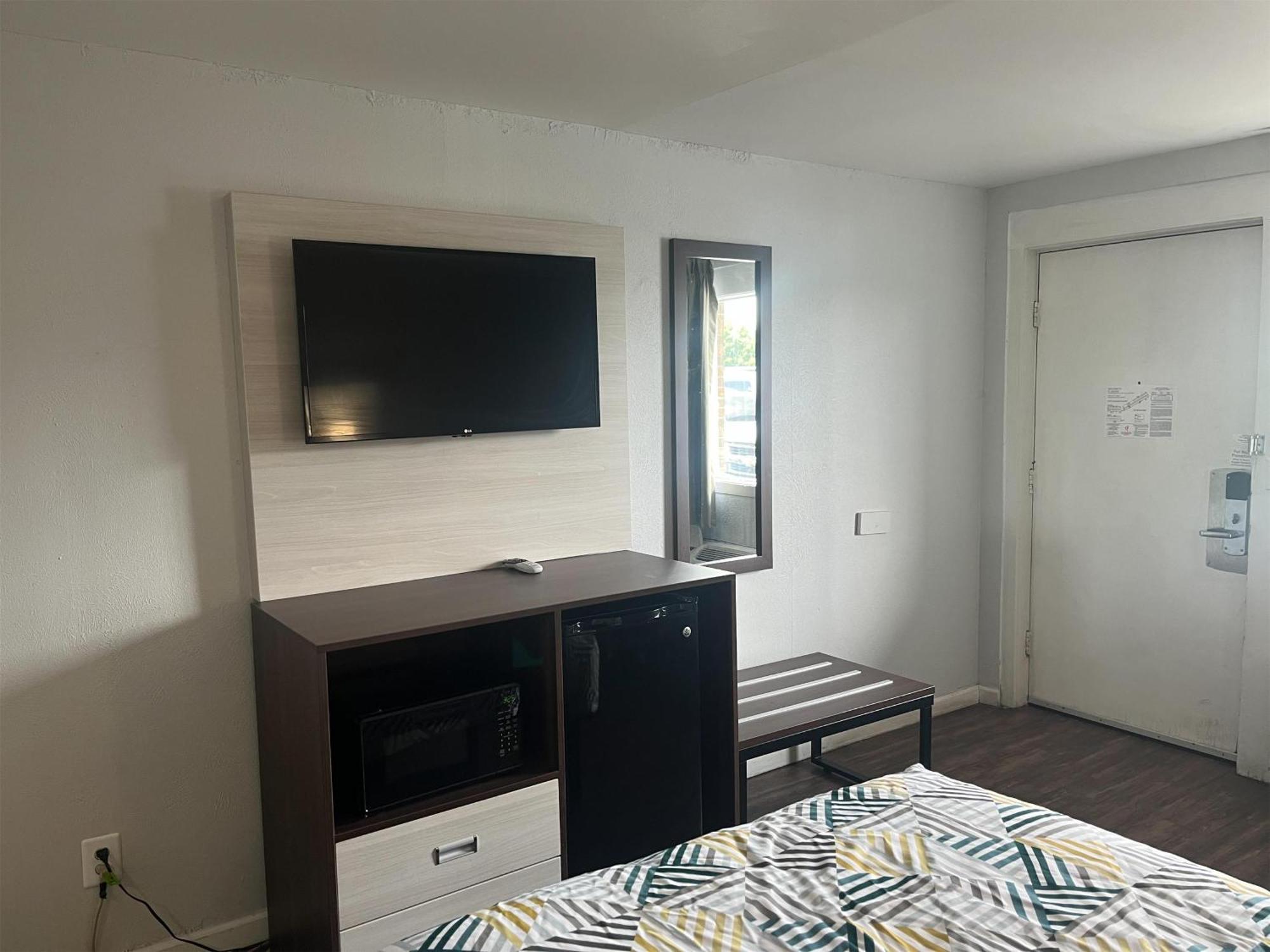 Double Room - Non-Smoking
